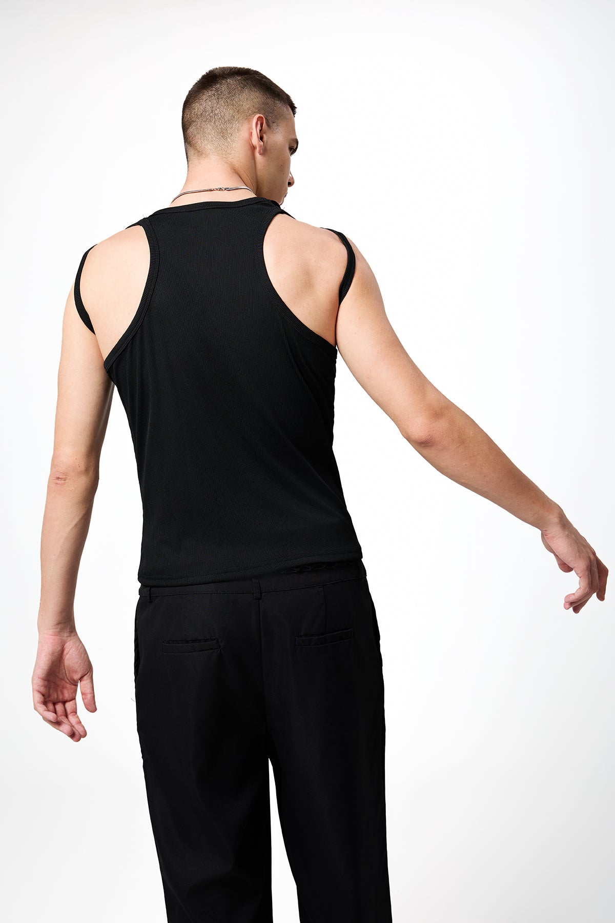 Basic Edge Knit Cutout Sleeveless Top