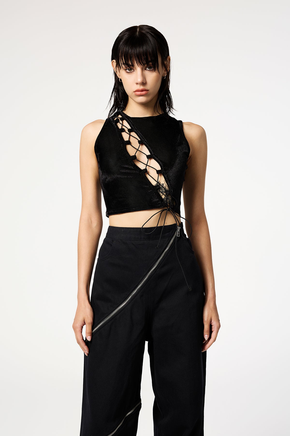 Black Line Cotout Sleeveless Crop Top