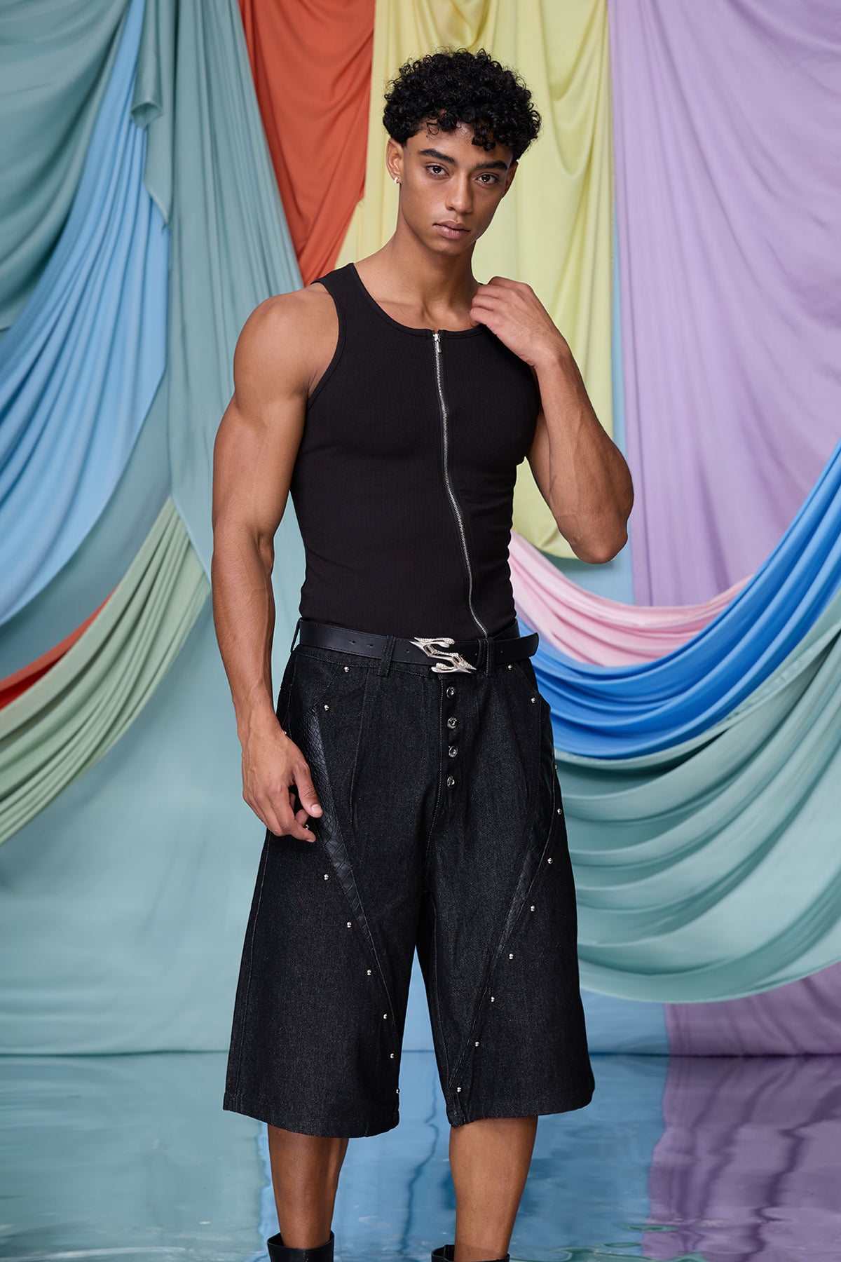 Black Still Zipper Tank Top