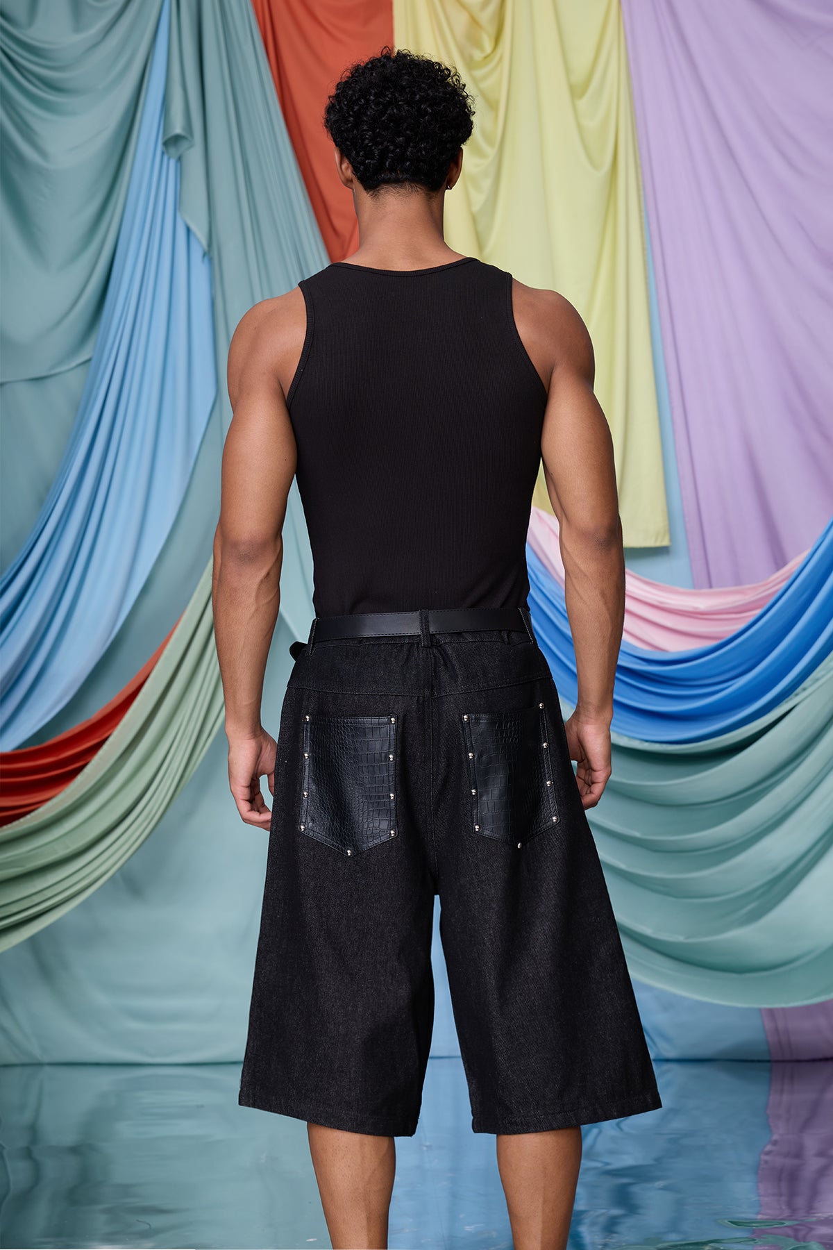 Black Still Zipper Tank Top