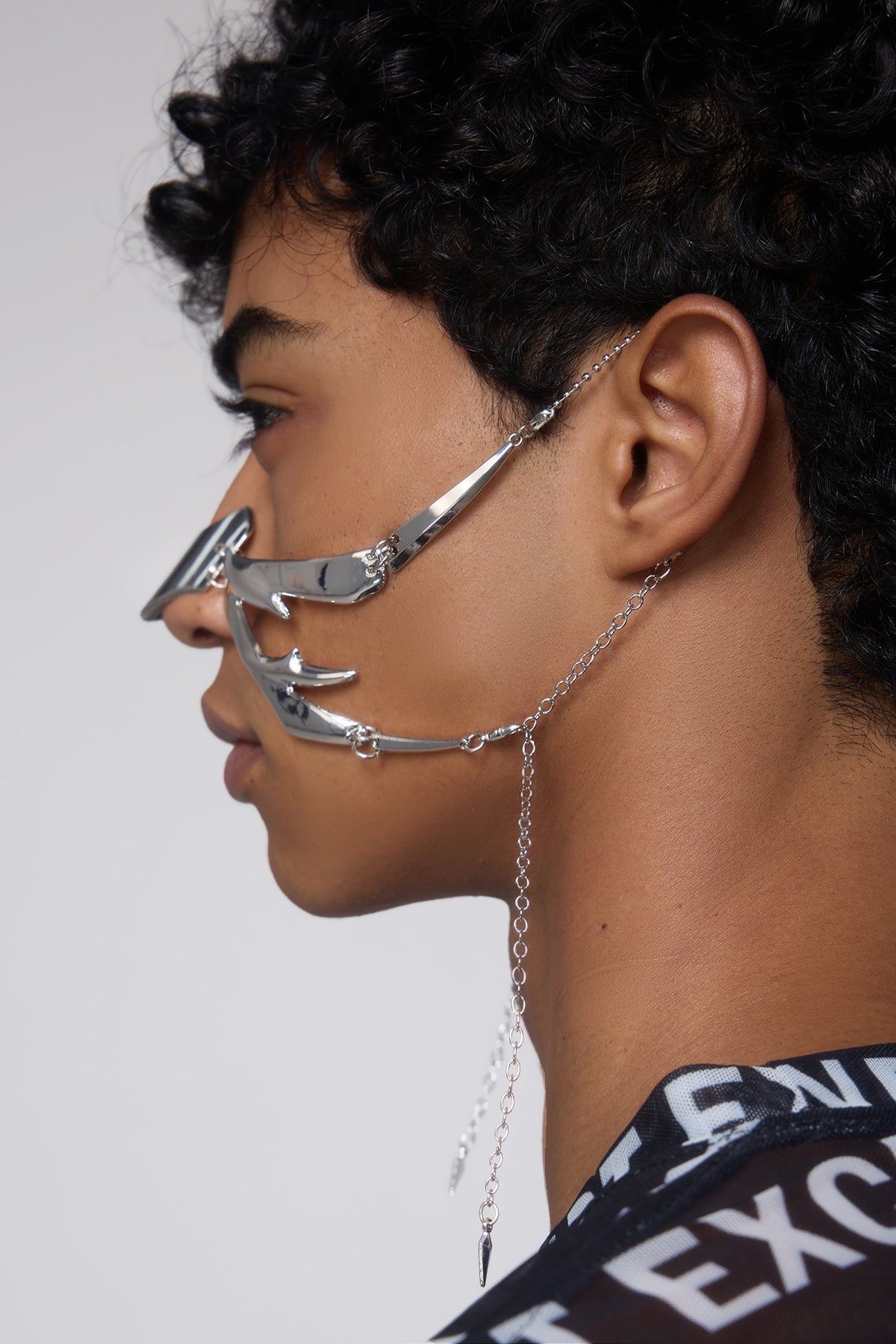 Chrome Ray Alien Shaped Nose Mask