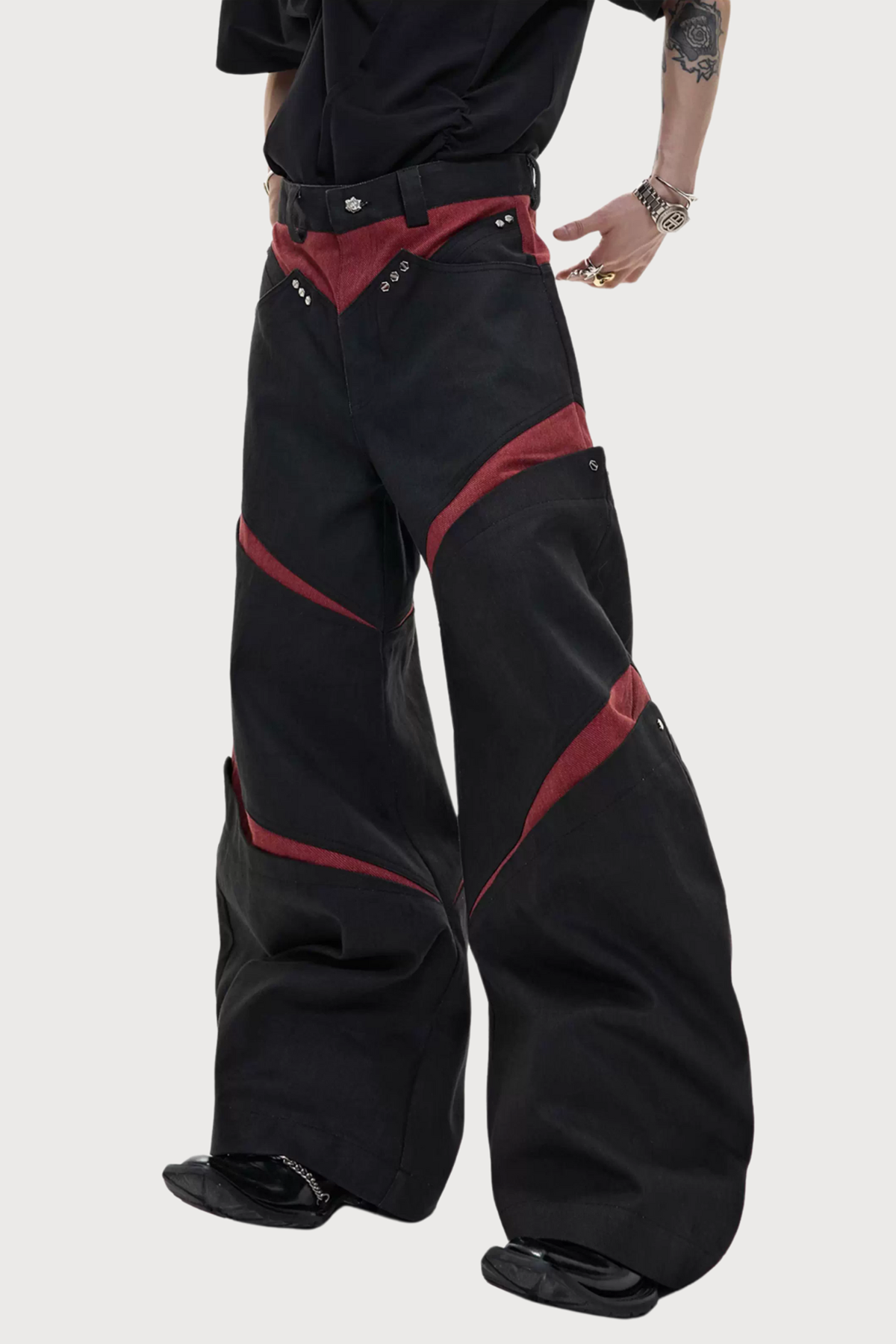 City Pulse Paneled Straight Pants