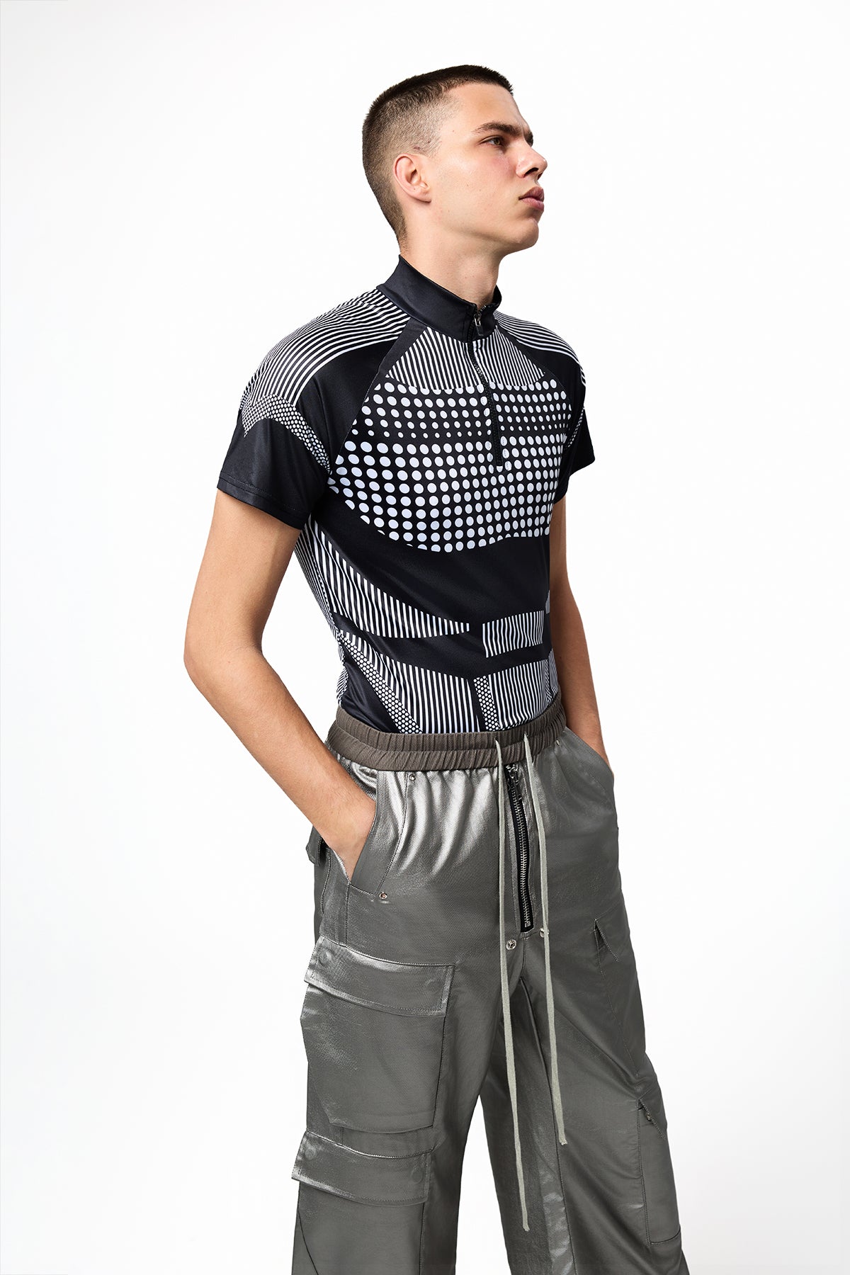 Clean Contrast Zipper High Neck Top