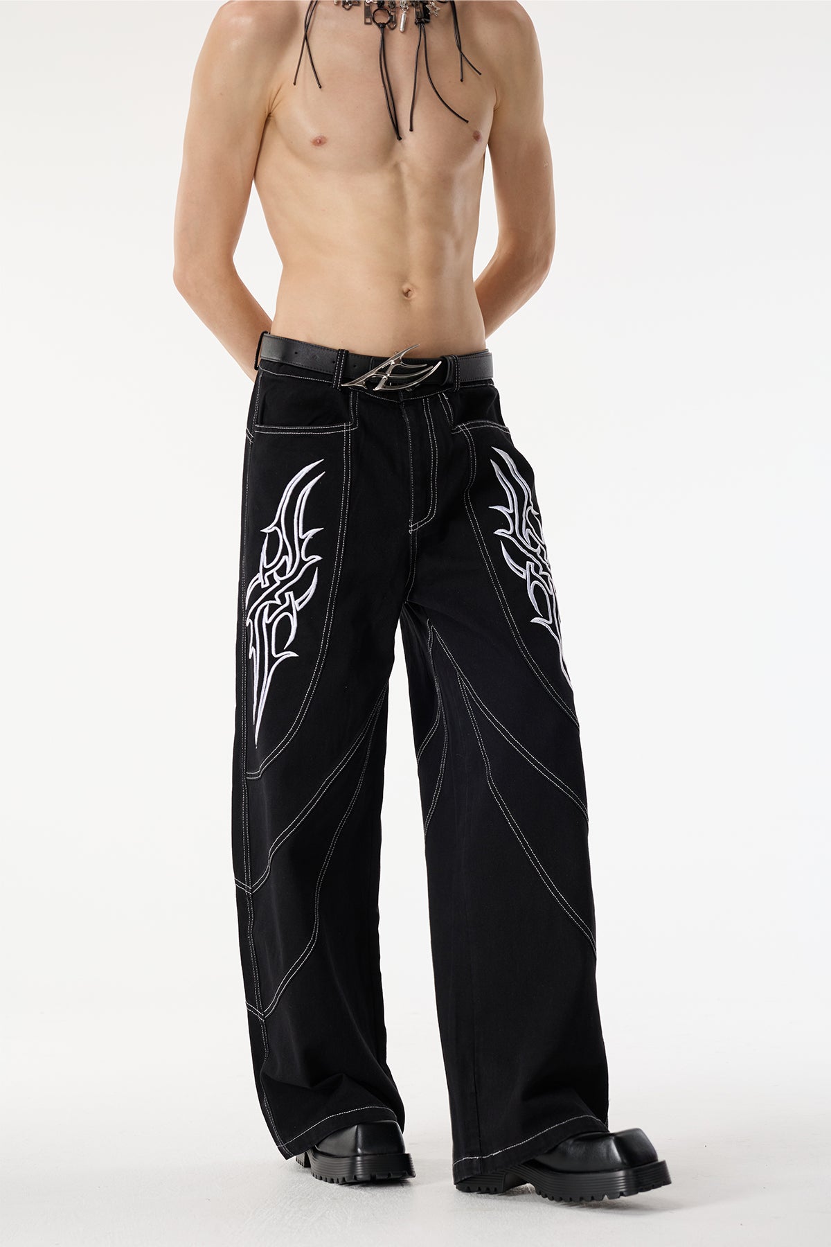 Collapse Mood Embroidery Wide Leg Jeans