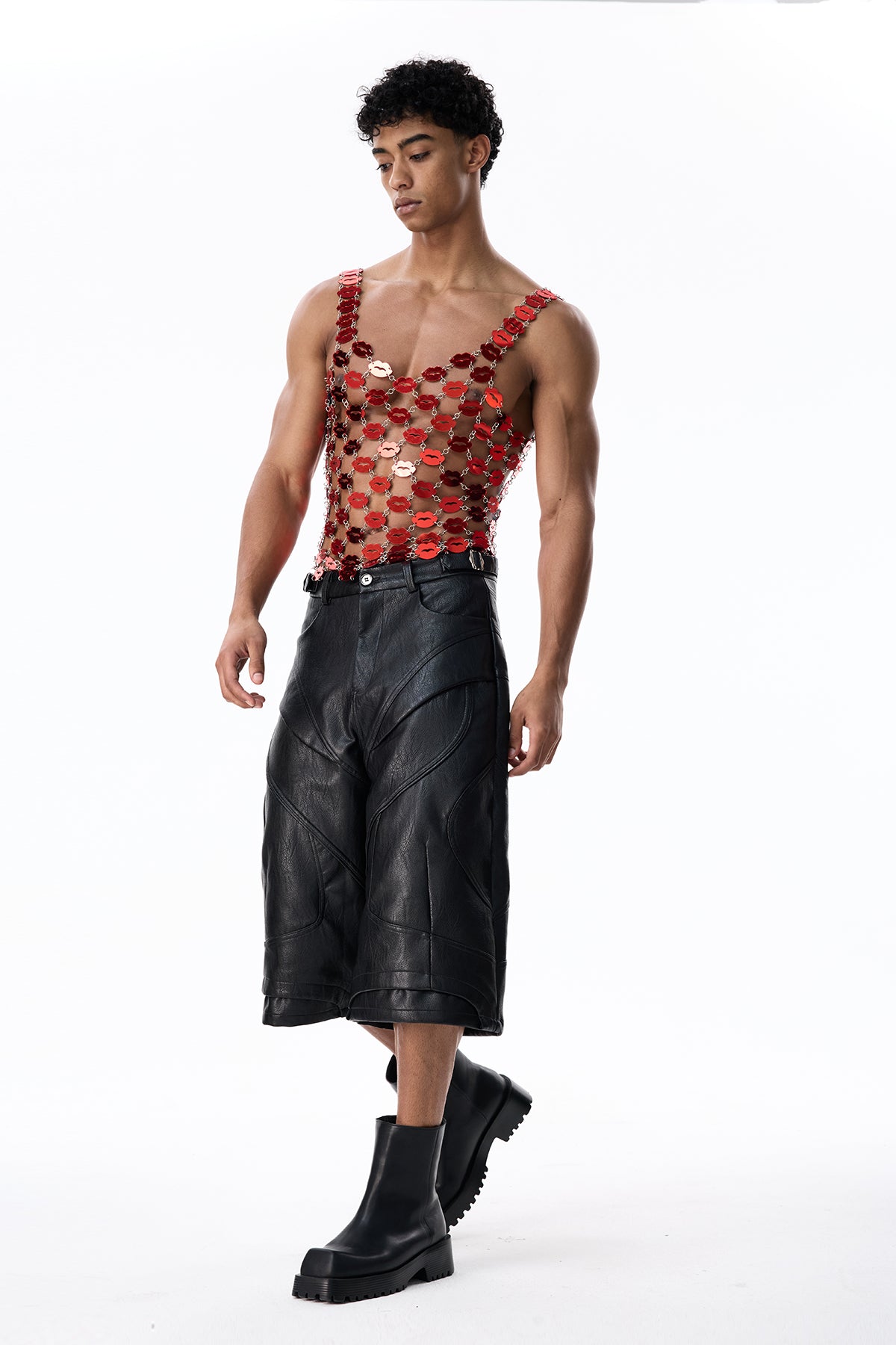 Dark Alloy Red Lips Acrylic Chain Sleeveless Top