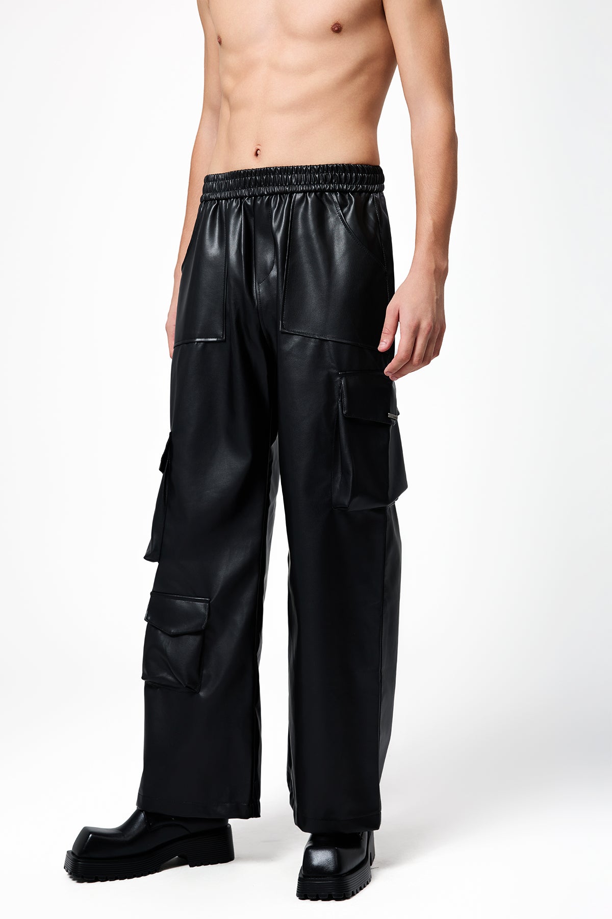 Dark Edge Leather Pockets Straight Pants
