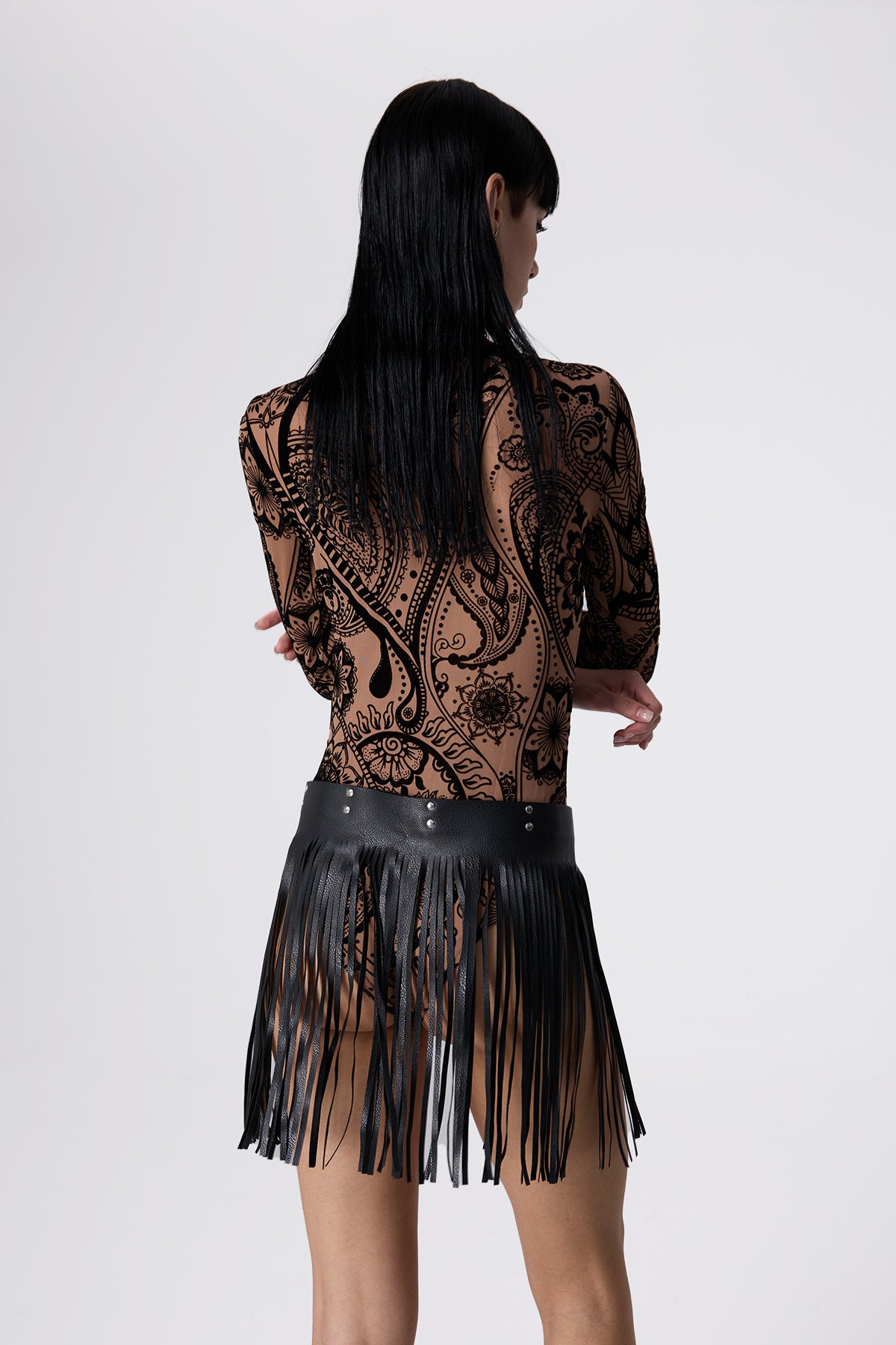 Dark Frame Fringe Leather Belt