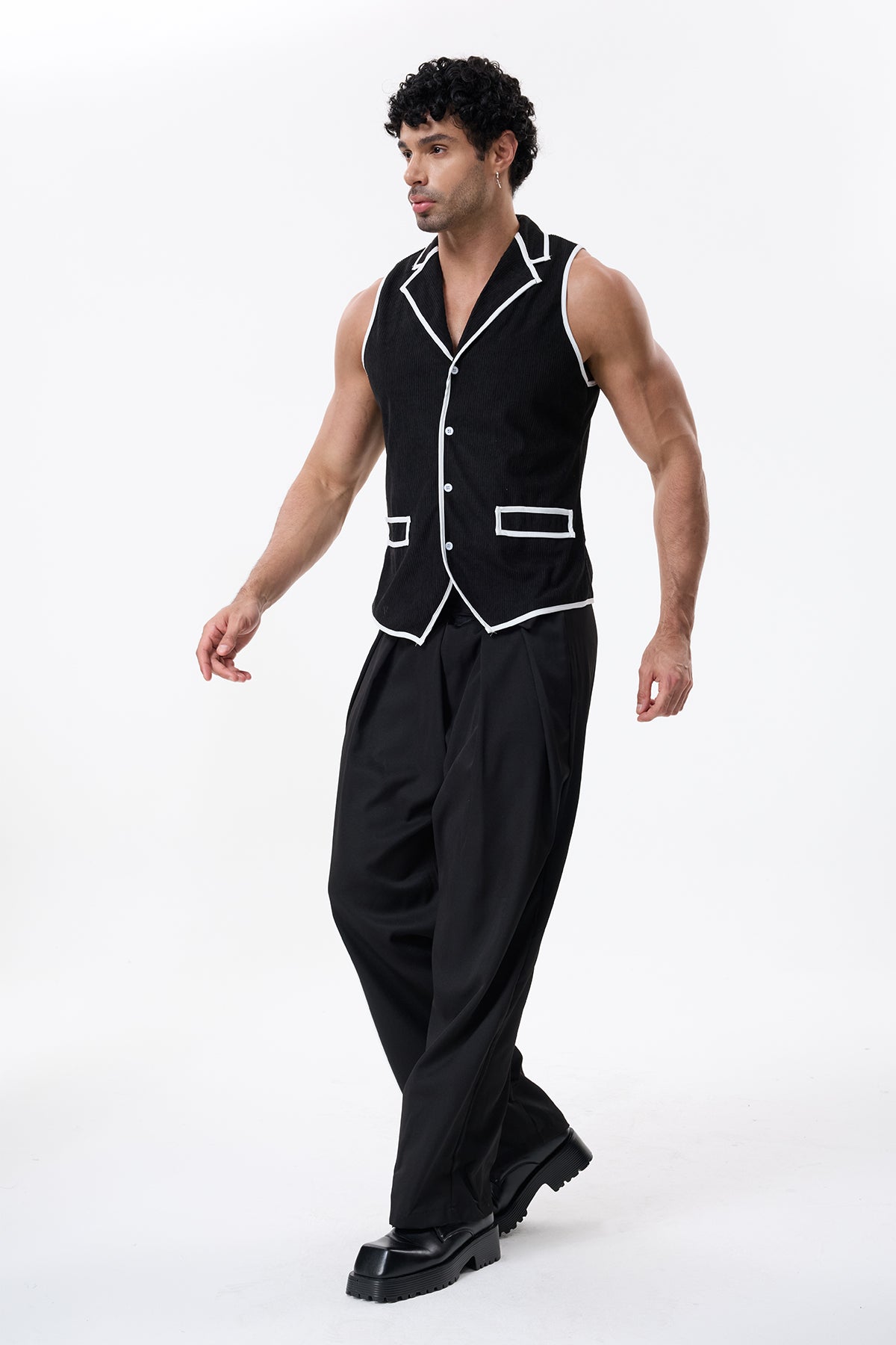 Deep Sheet Colorblock Vest Black