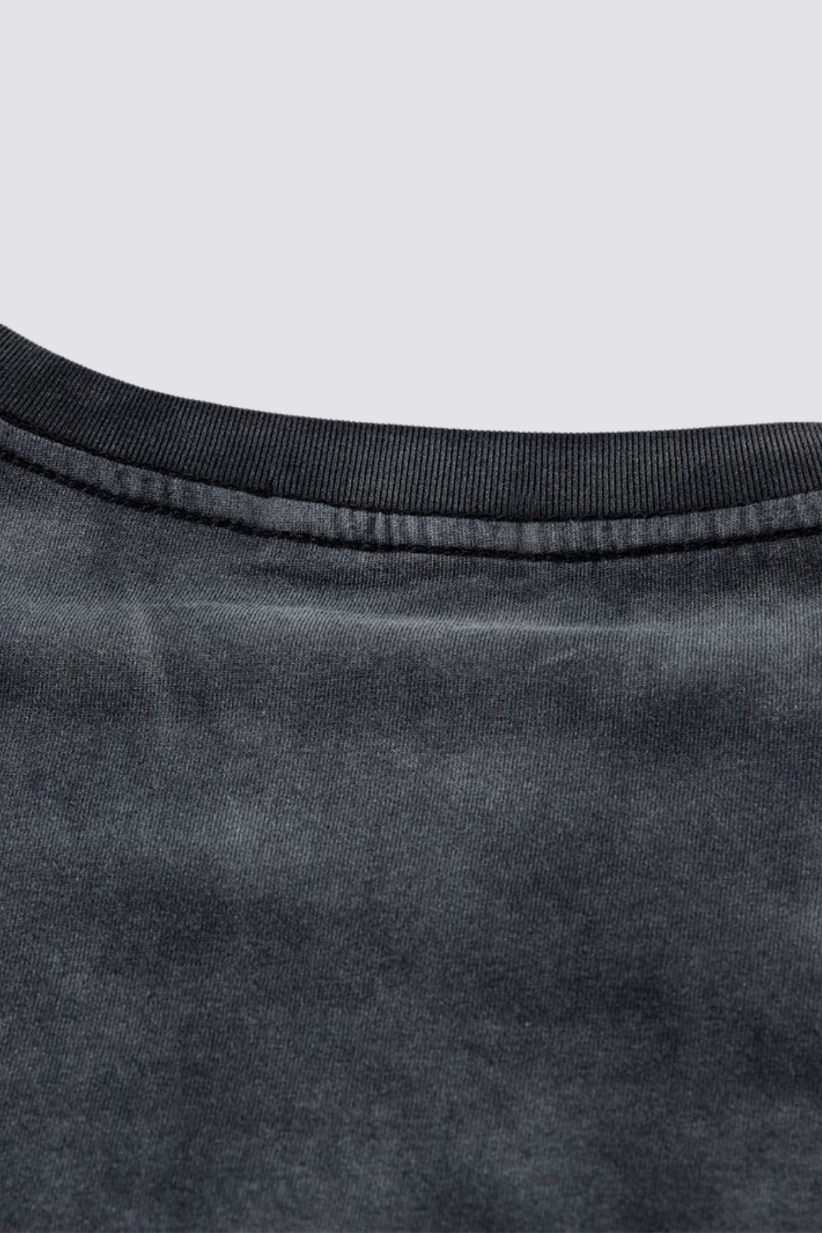 Faint Fold Letter Embroidery Sleeveless Top Black