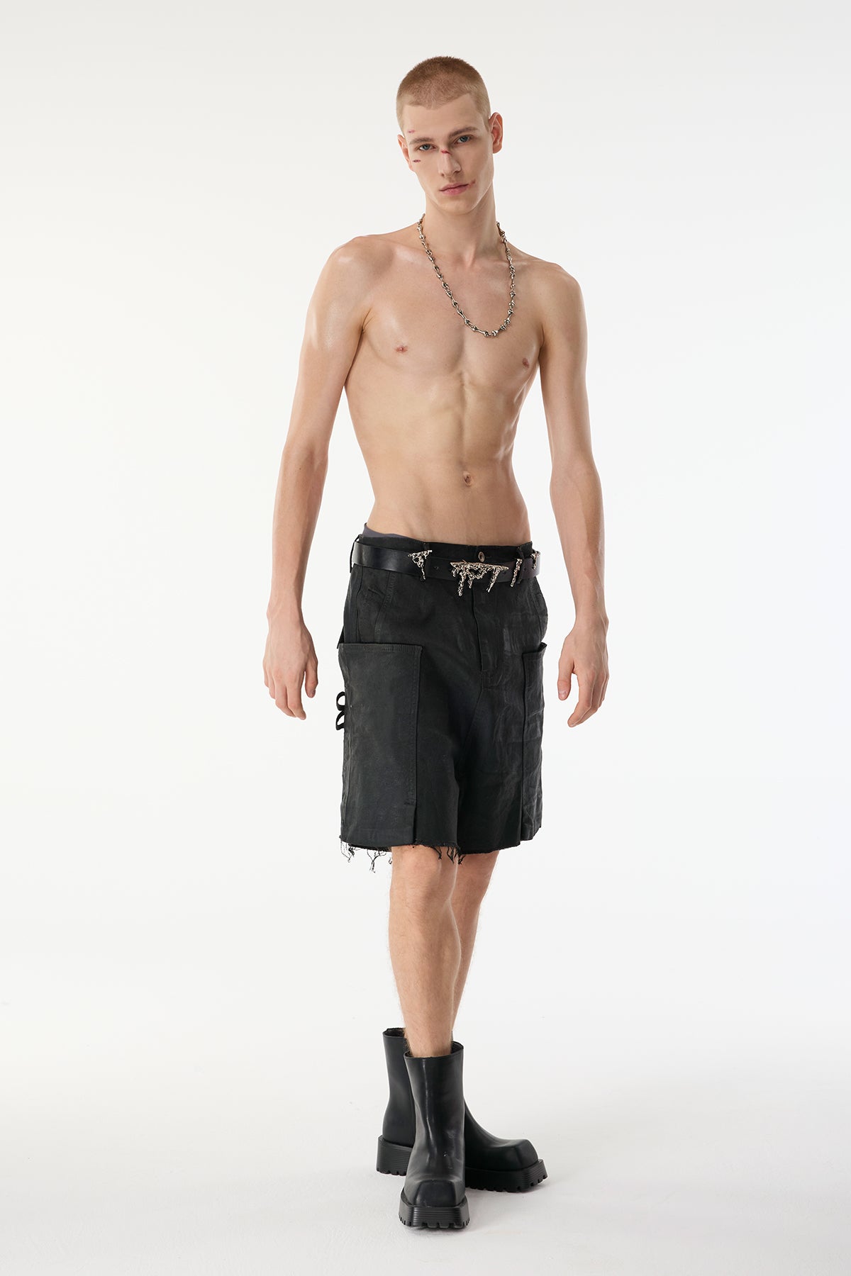 Faint Mark Metal Belt