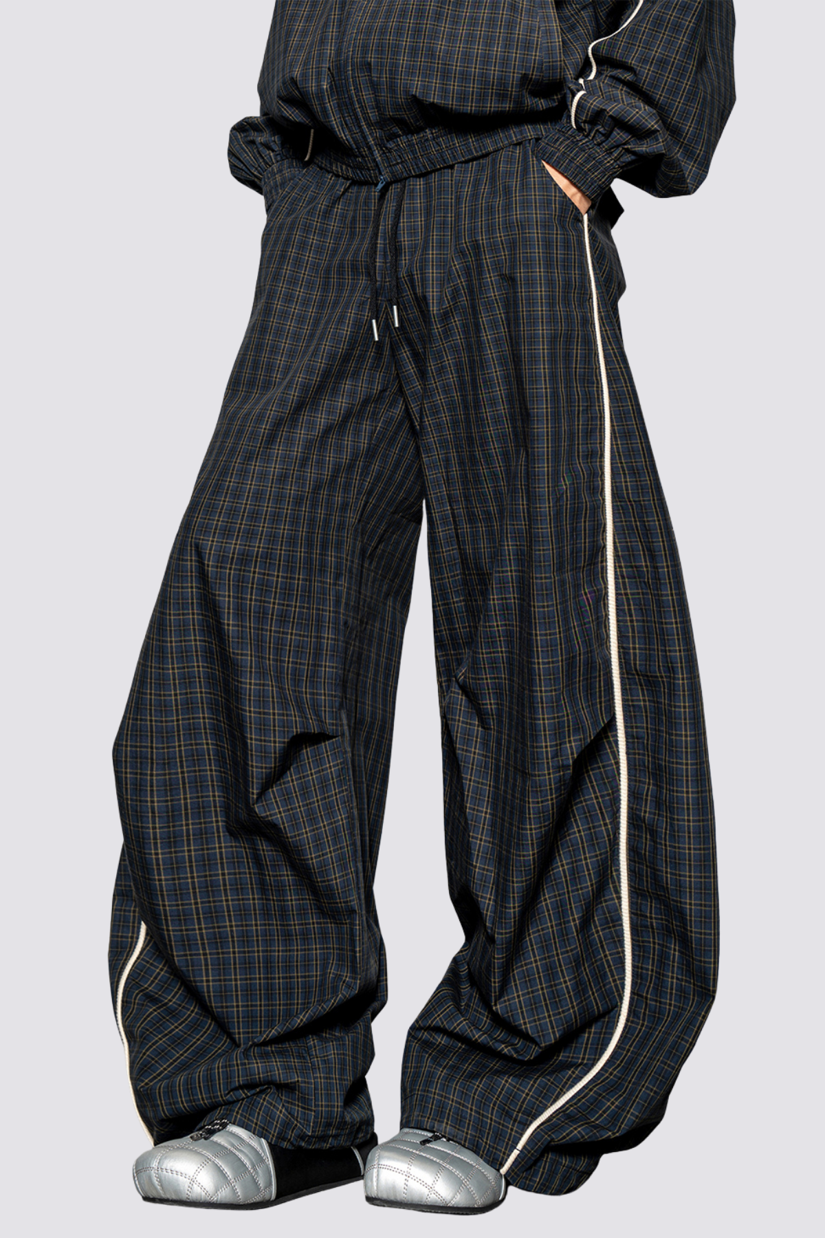 Filter Line Wide Leg Pants