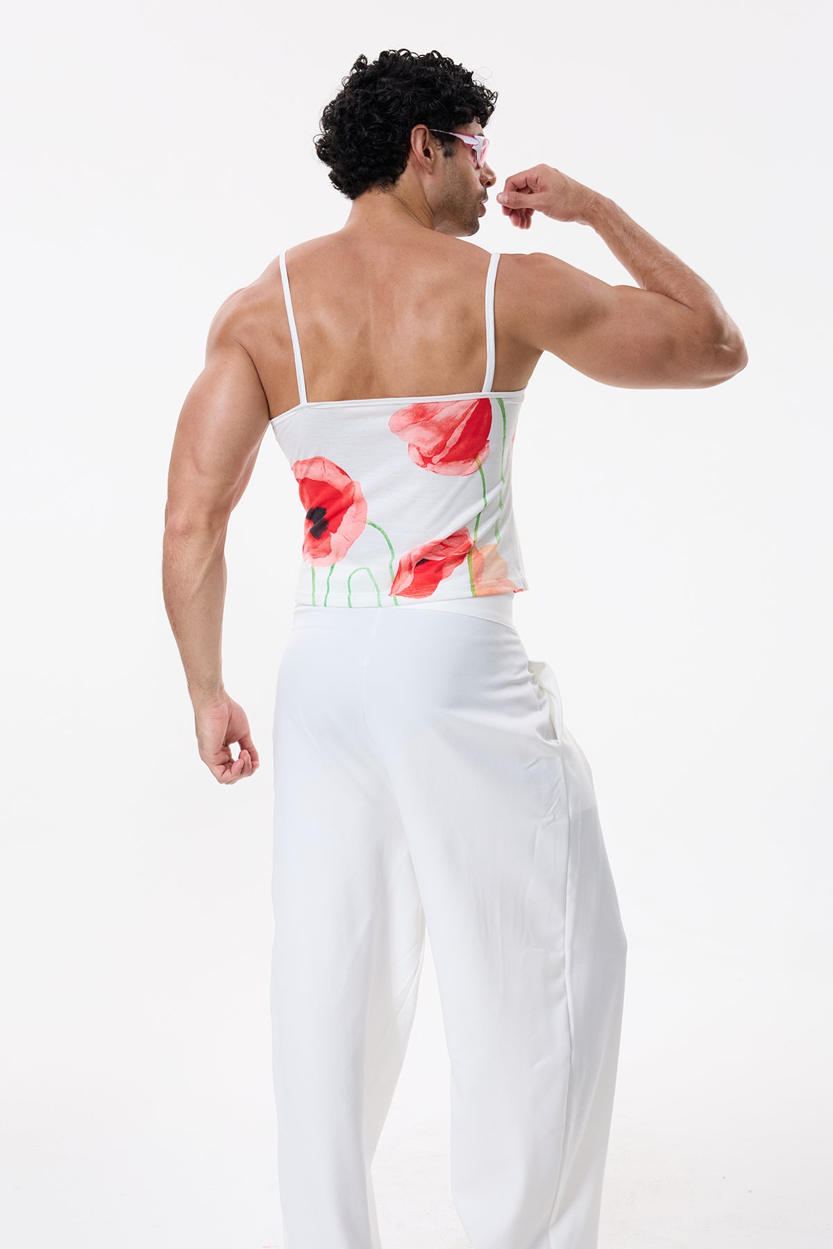 Fine Tone Spaghetti Print Top