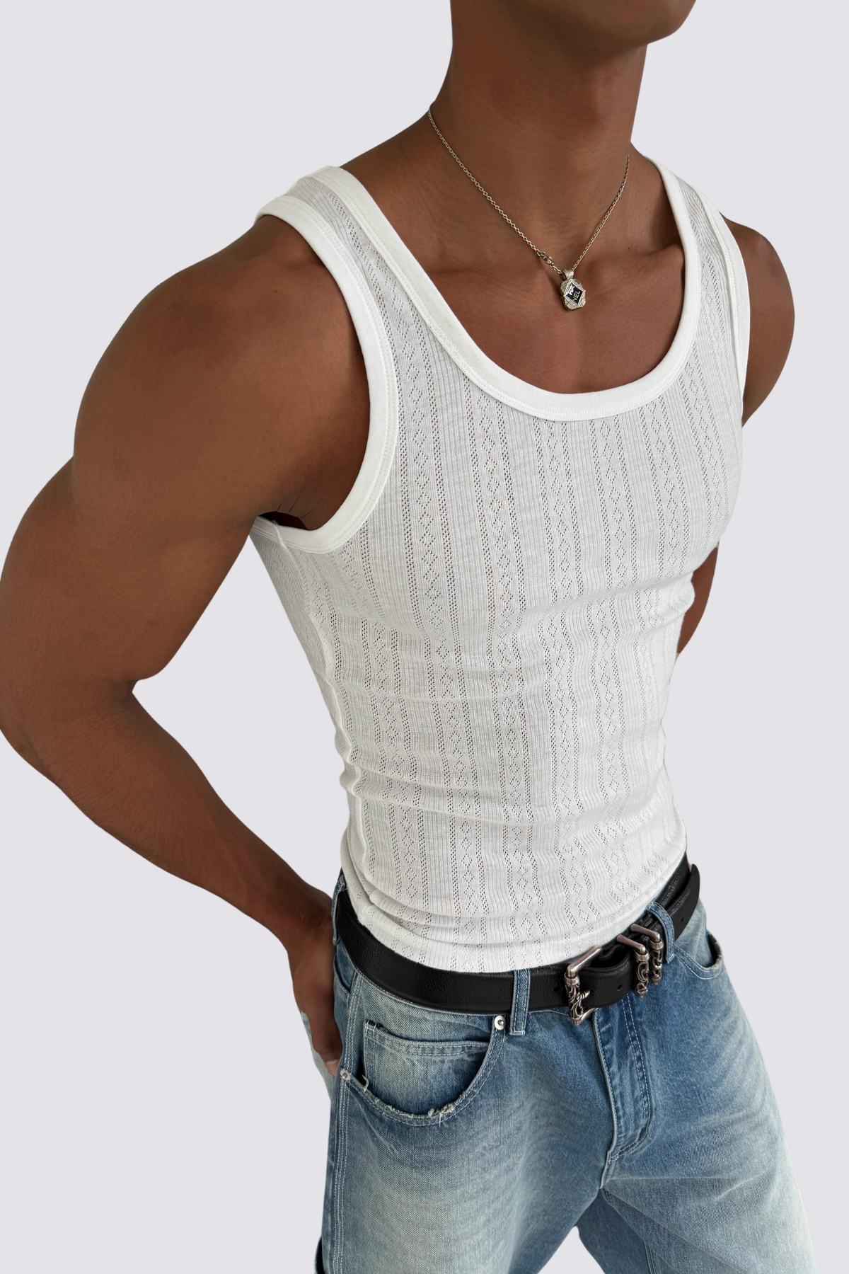 Fixed Line Sleeveless Top