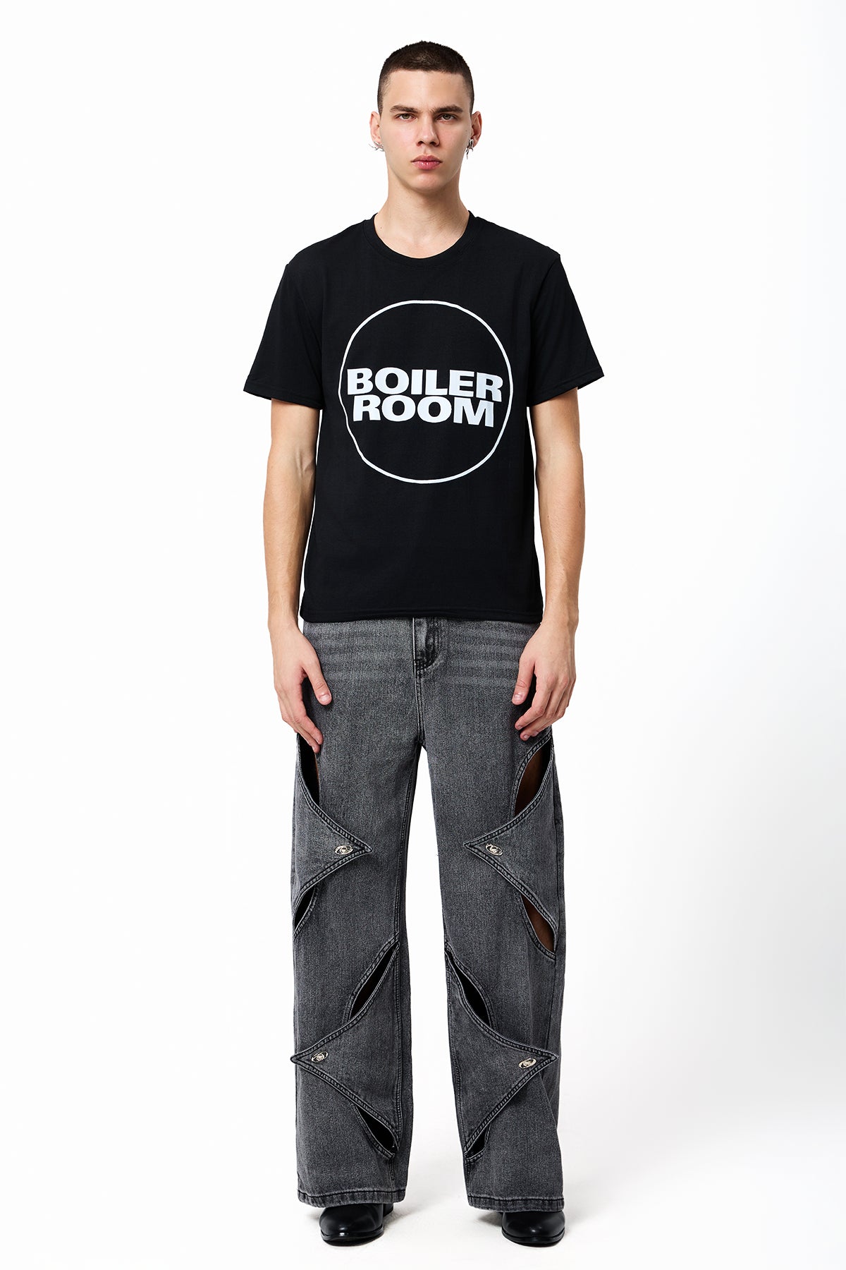 Flat Signal Letter Printed Top Black