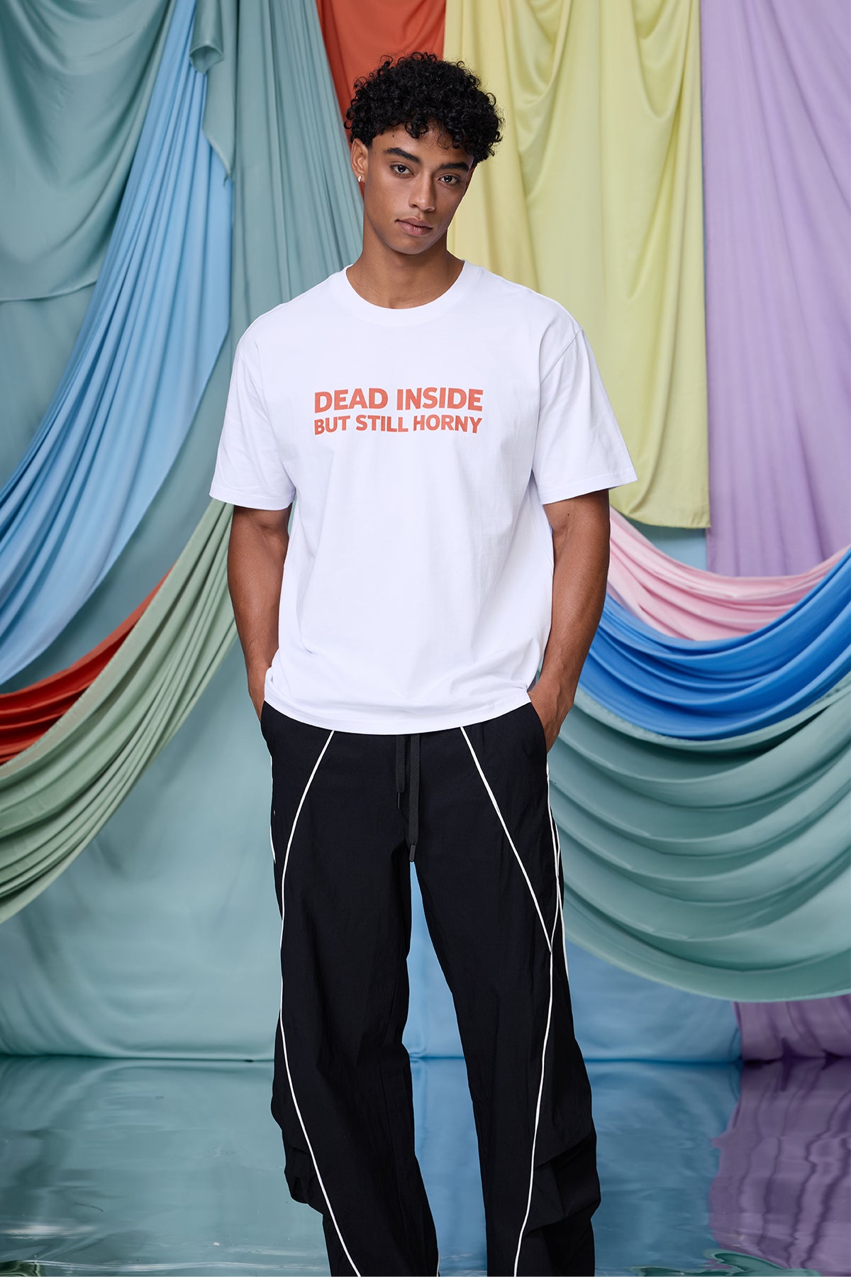 Fluid Graphic Print T-Shirt White