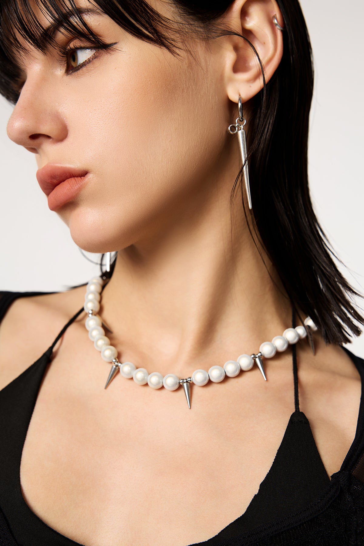 Gleam Fusion Pearl Rivetl Cross Necklace