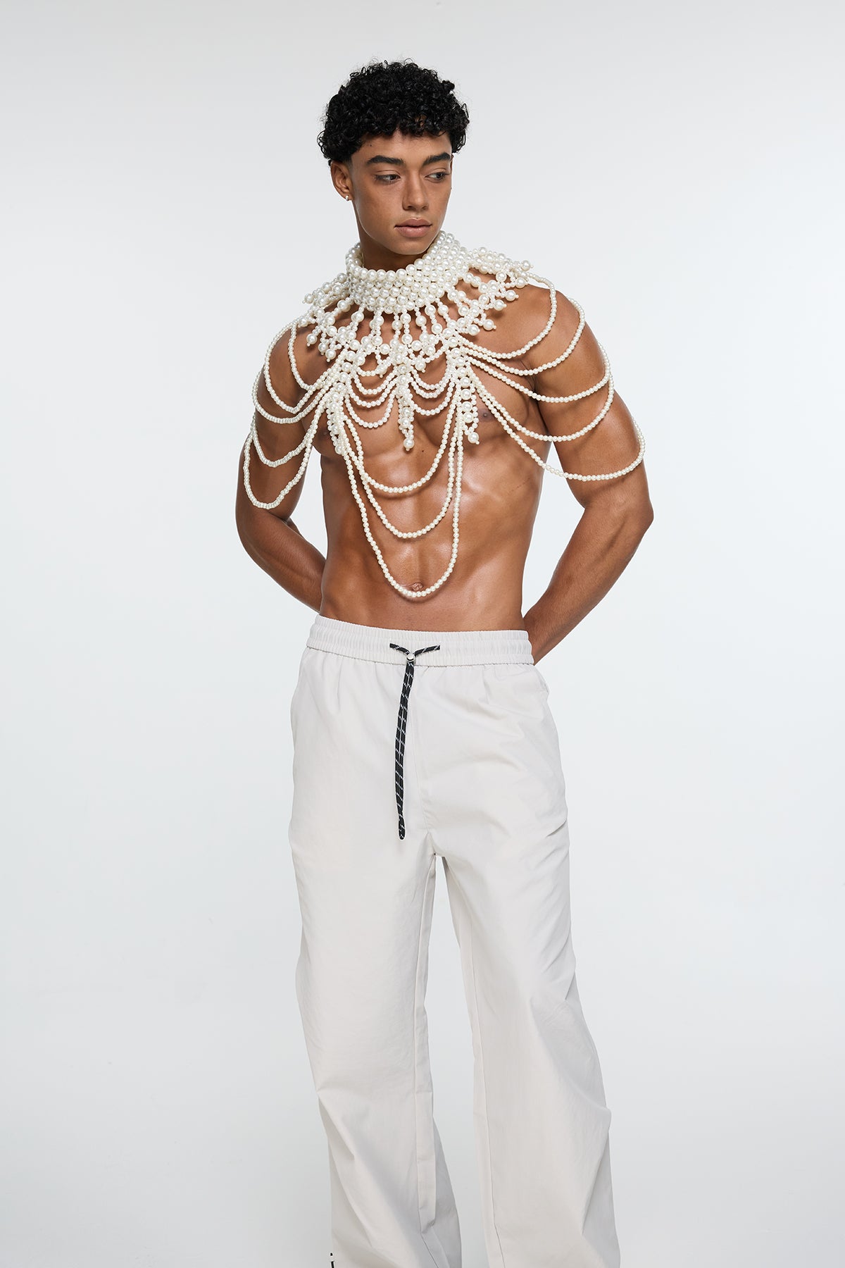 Glow Merge Pearl Vest White