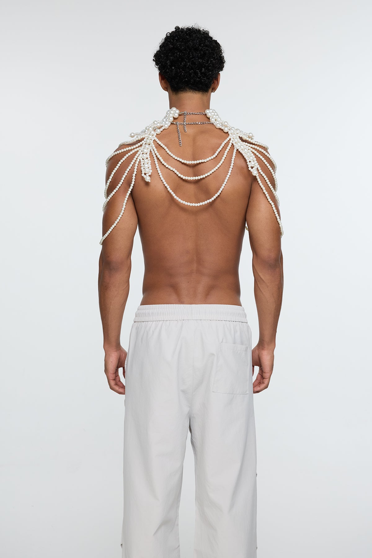 Glow Merge Pearl Vest White