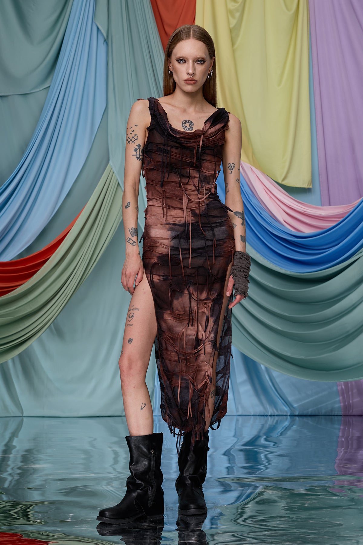 Hyper Plastic Sleevelss Hooded Split Maxi Dress
