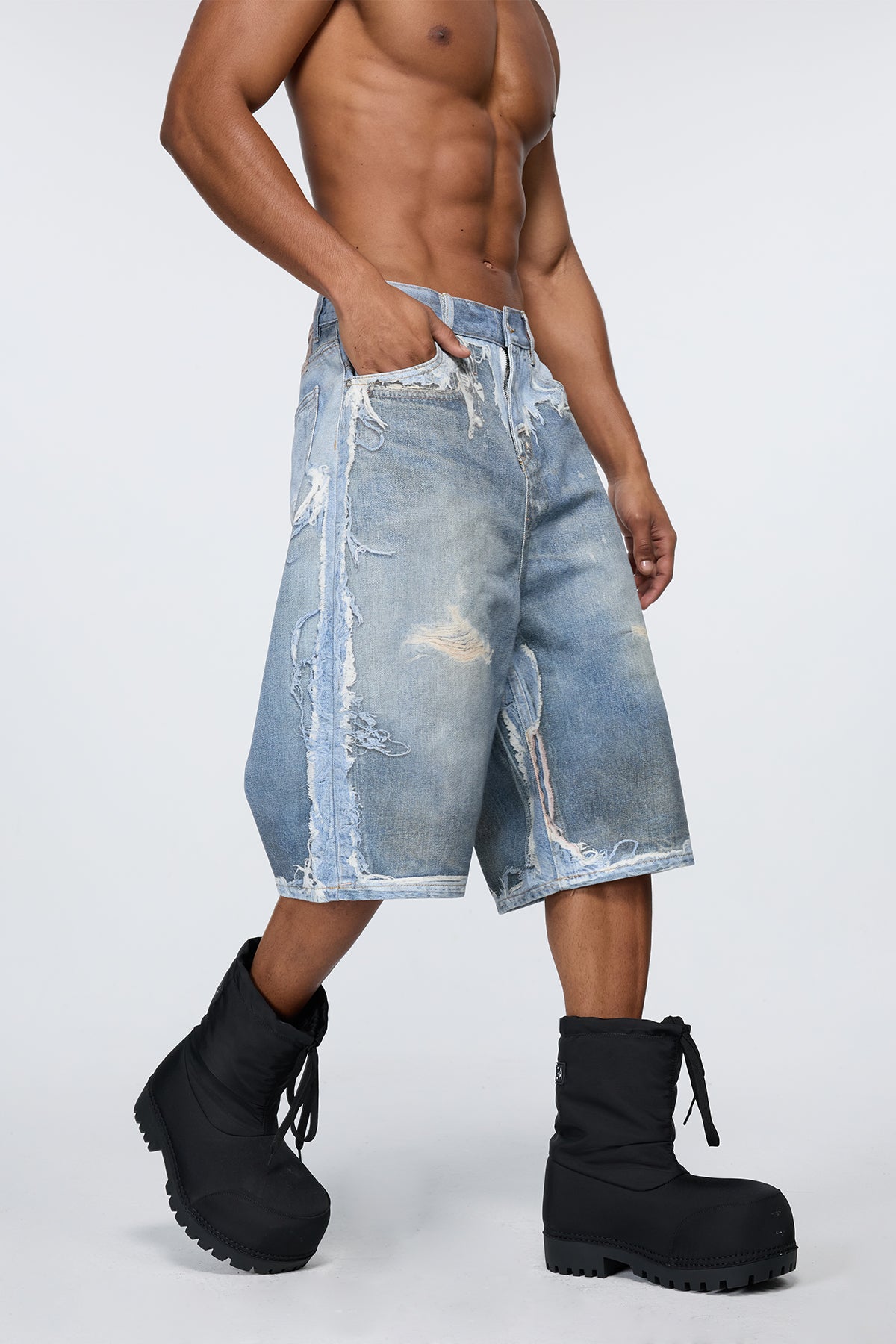 Kinetic Blue Ripped Capri Jeans