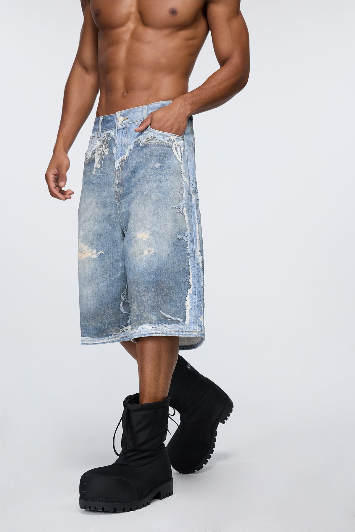 Kinetic Blue Ripped Capri Jeans