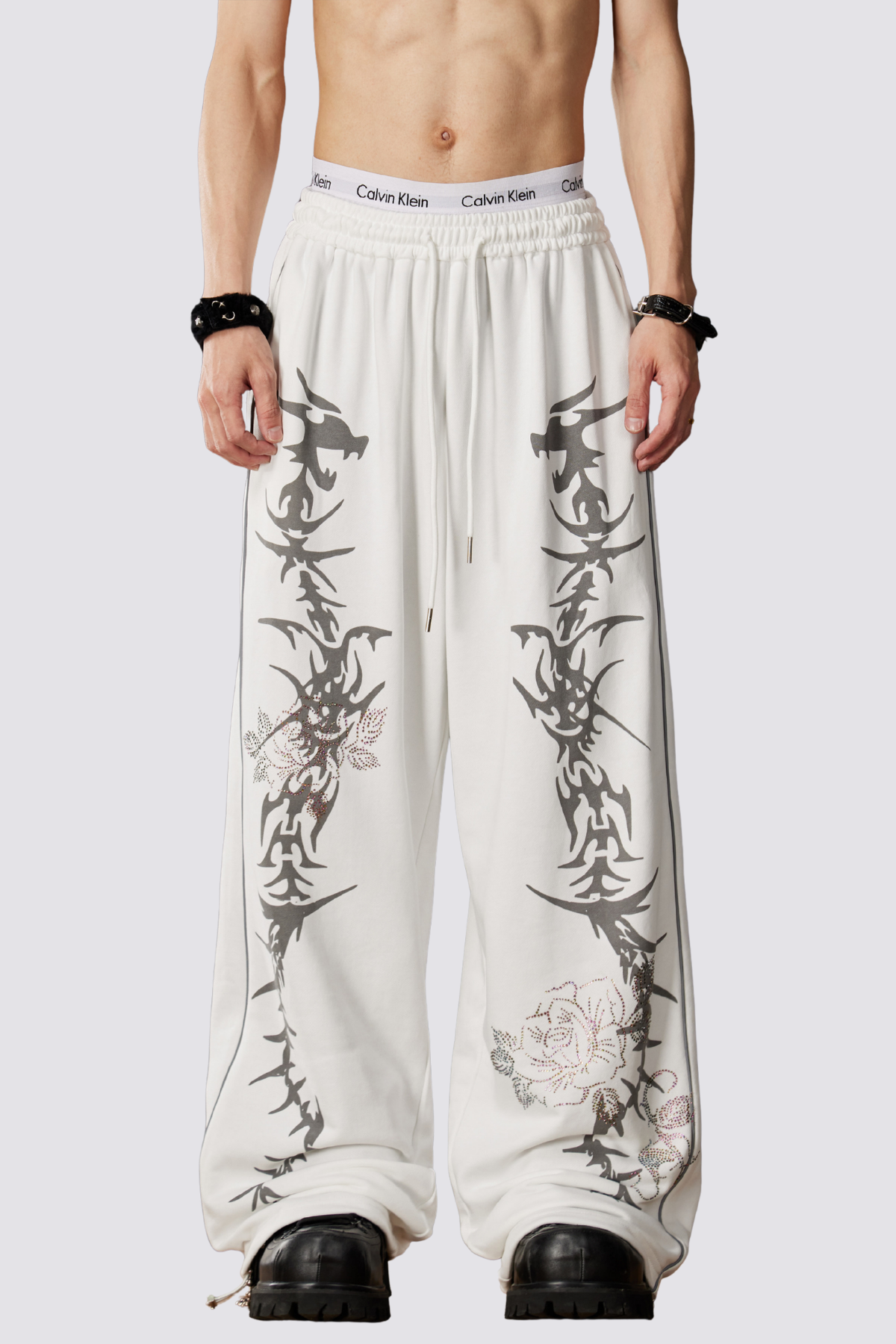 Light Transit Thorn Print Rhinestone Straight Pants White