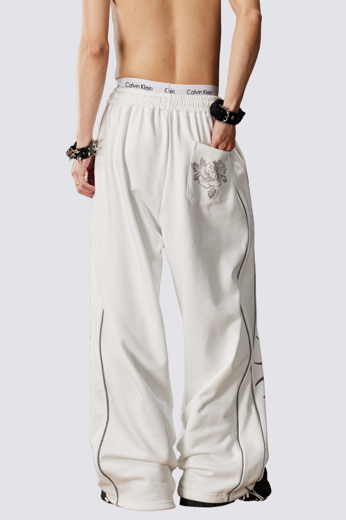 Light Transit Thorn Print Rhinestone Straight Pants White