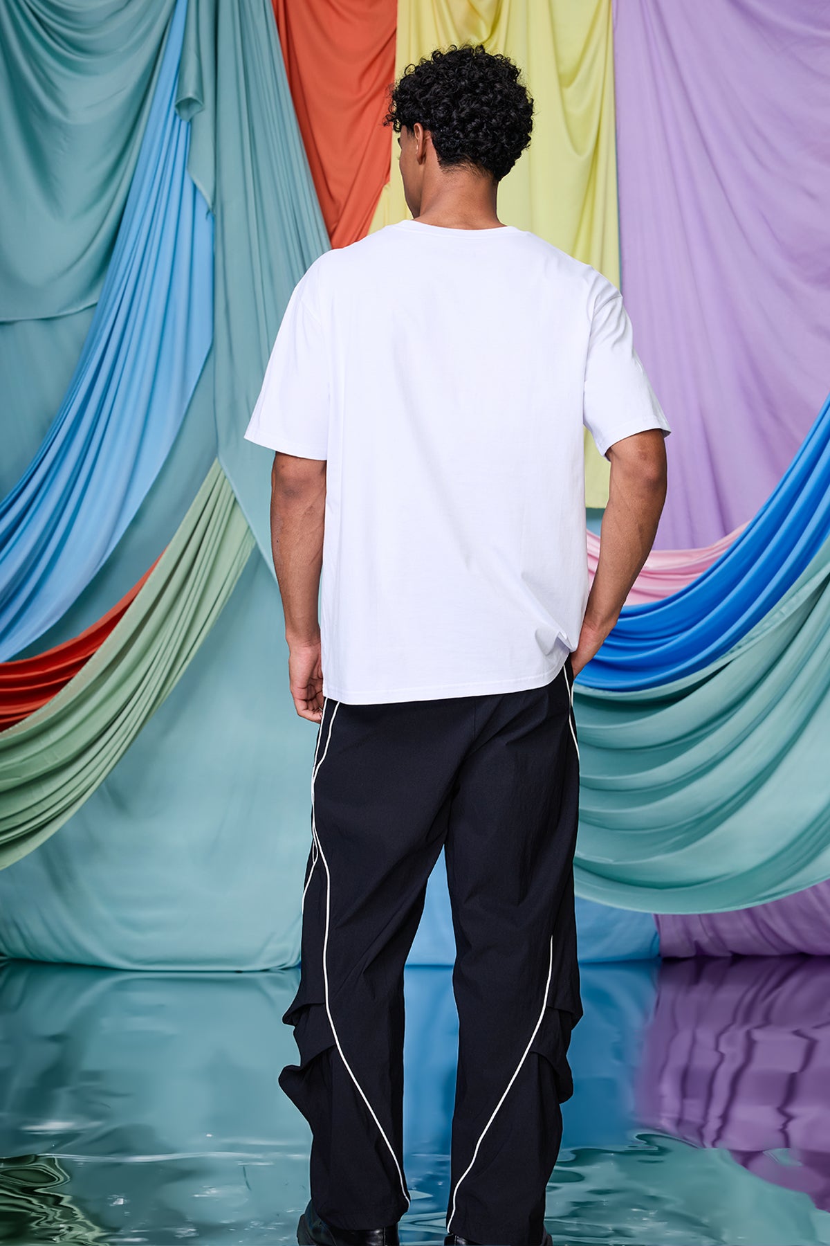 Linear Sketch Print T-Shirt White