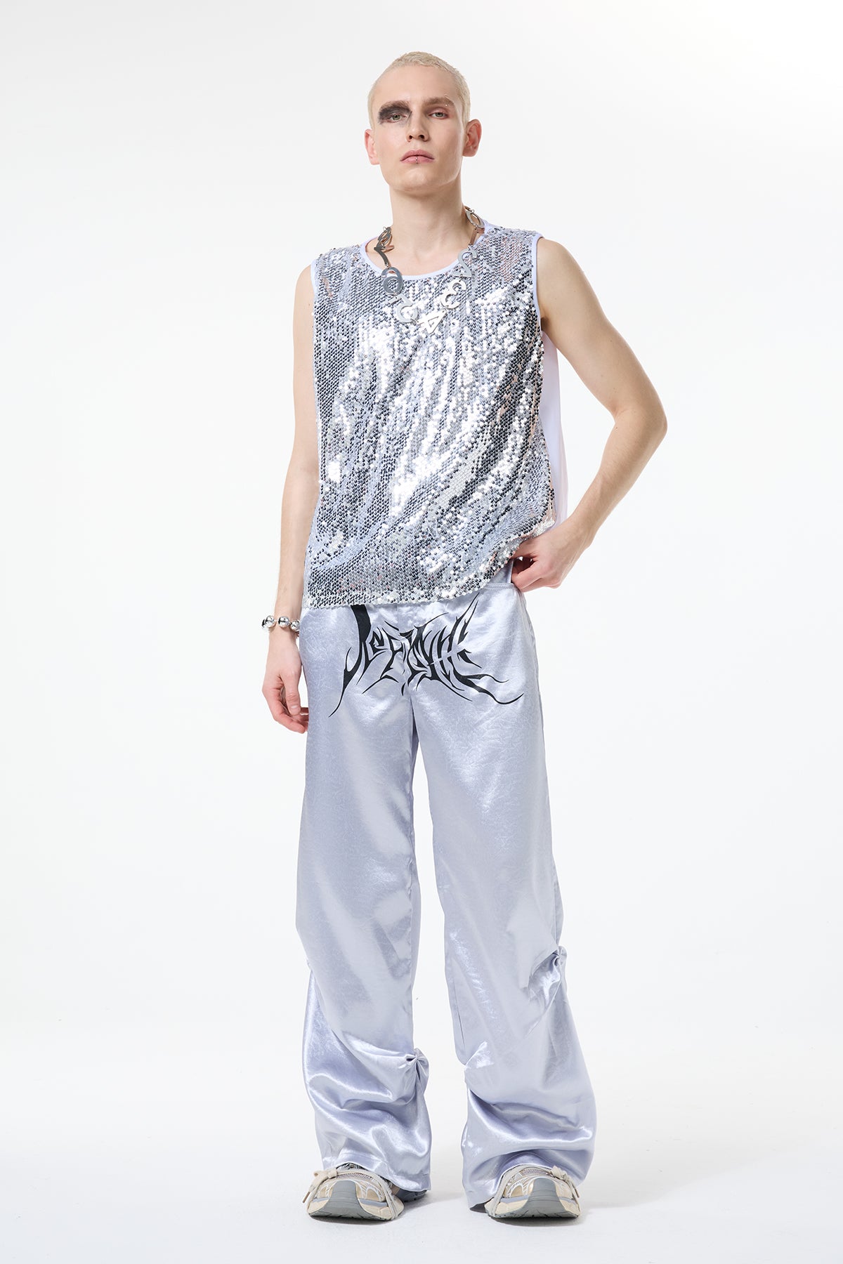 Low Neck Sleeveless Sequin Top
