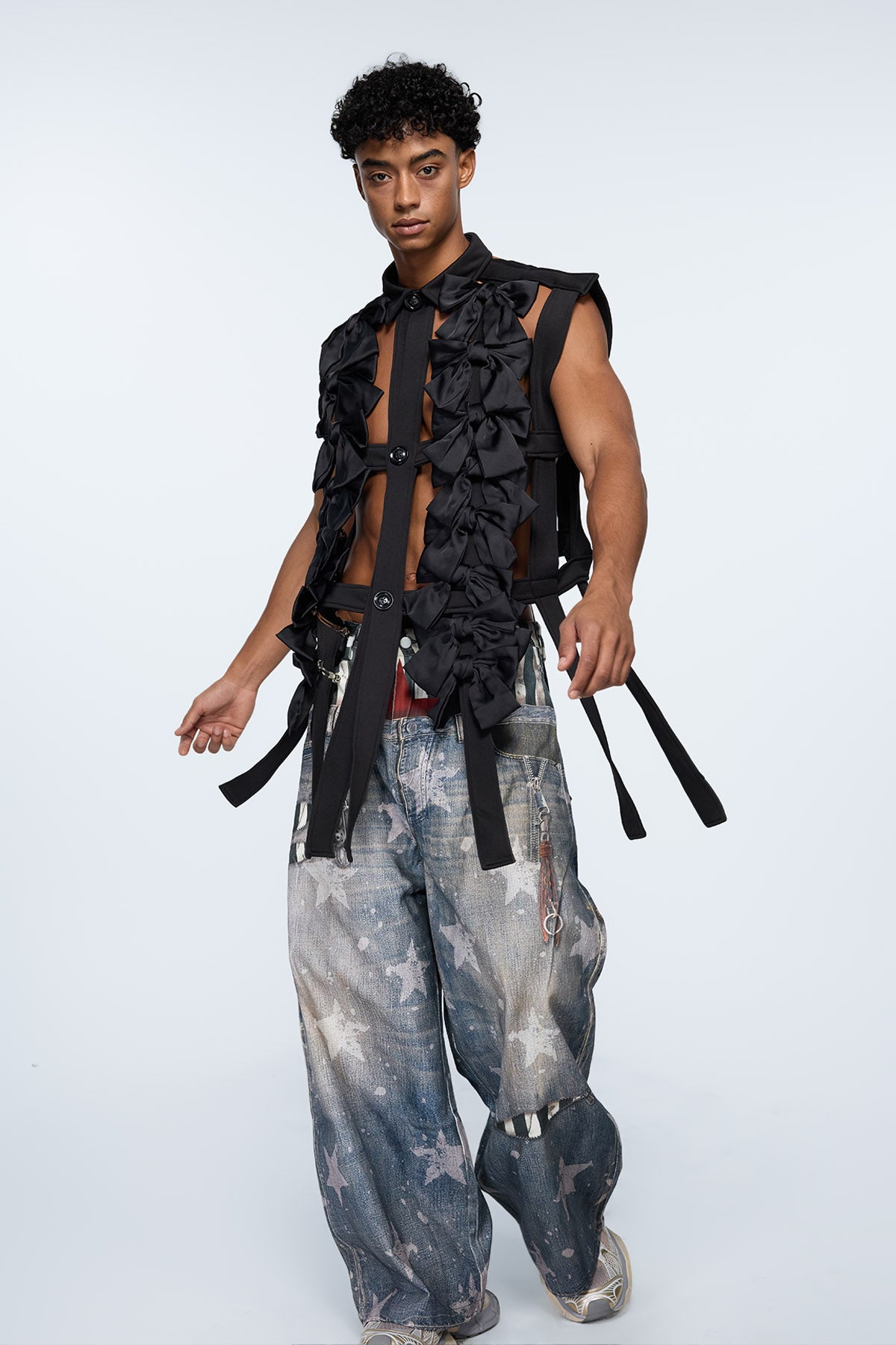 Monolith Field Bow Cutout Sleeveless Shirt
