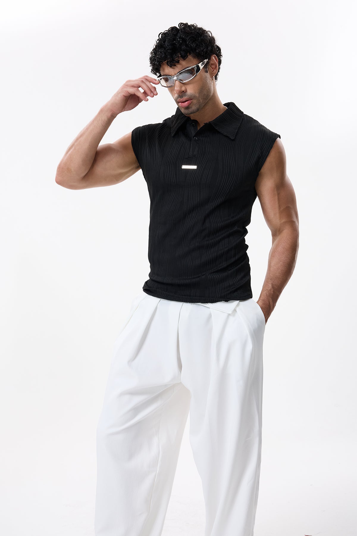 Obscure Sheet Sleeveless Top Black