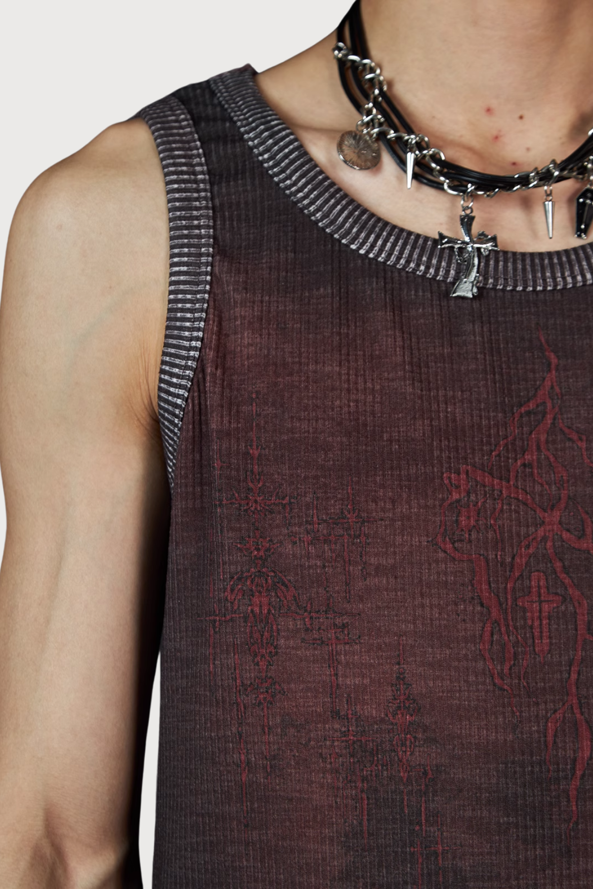 Obscure Line Dye Sleeveless Top