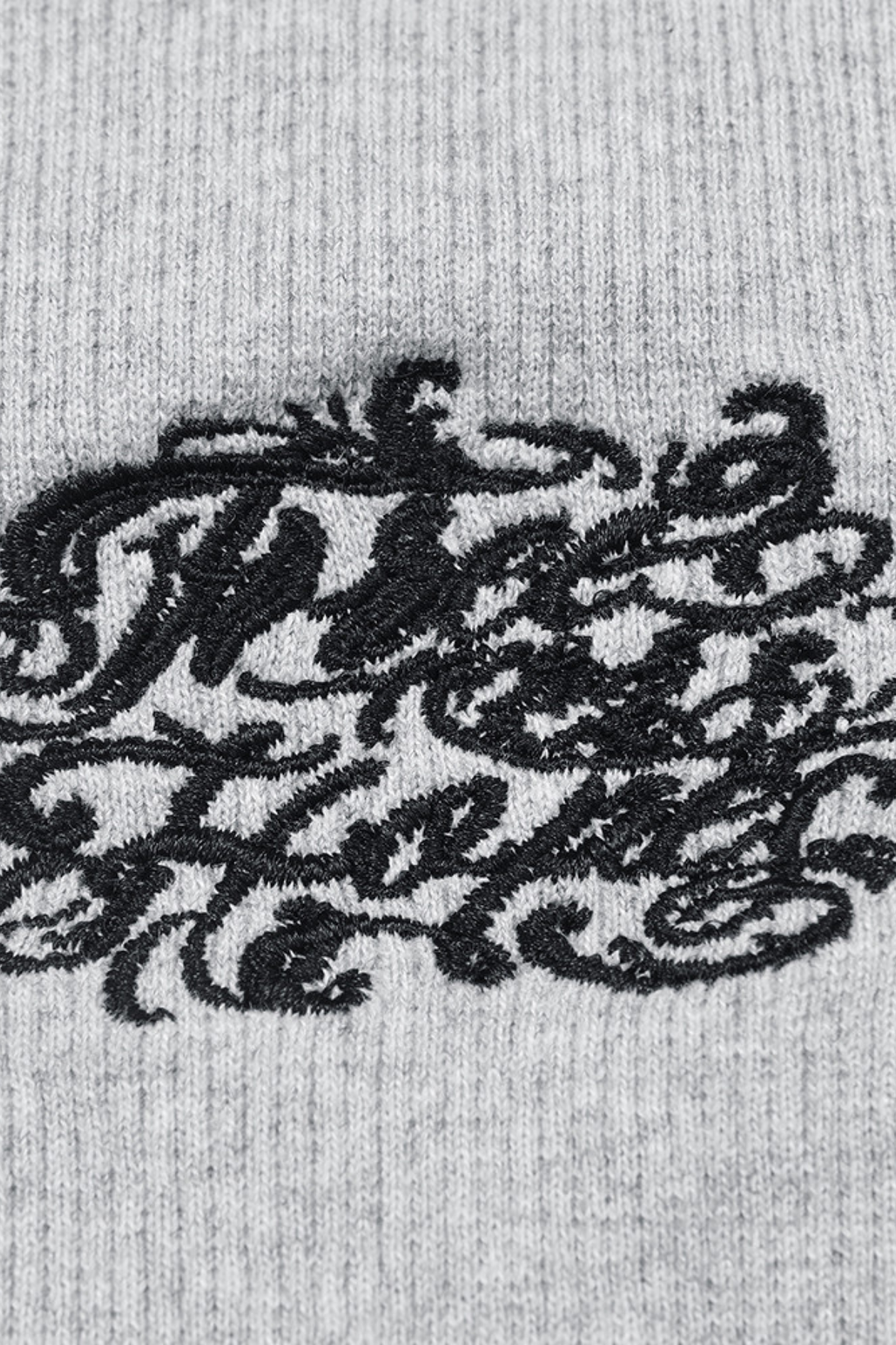 Pale Frame Embroidery Sleeveless Top Grey