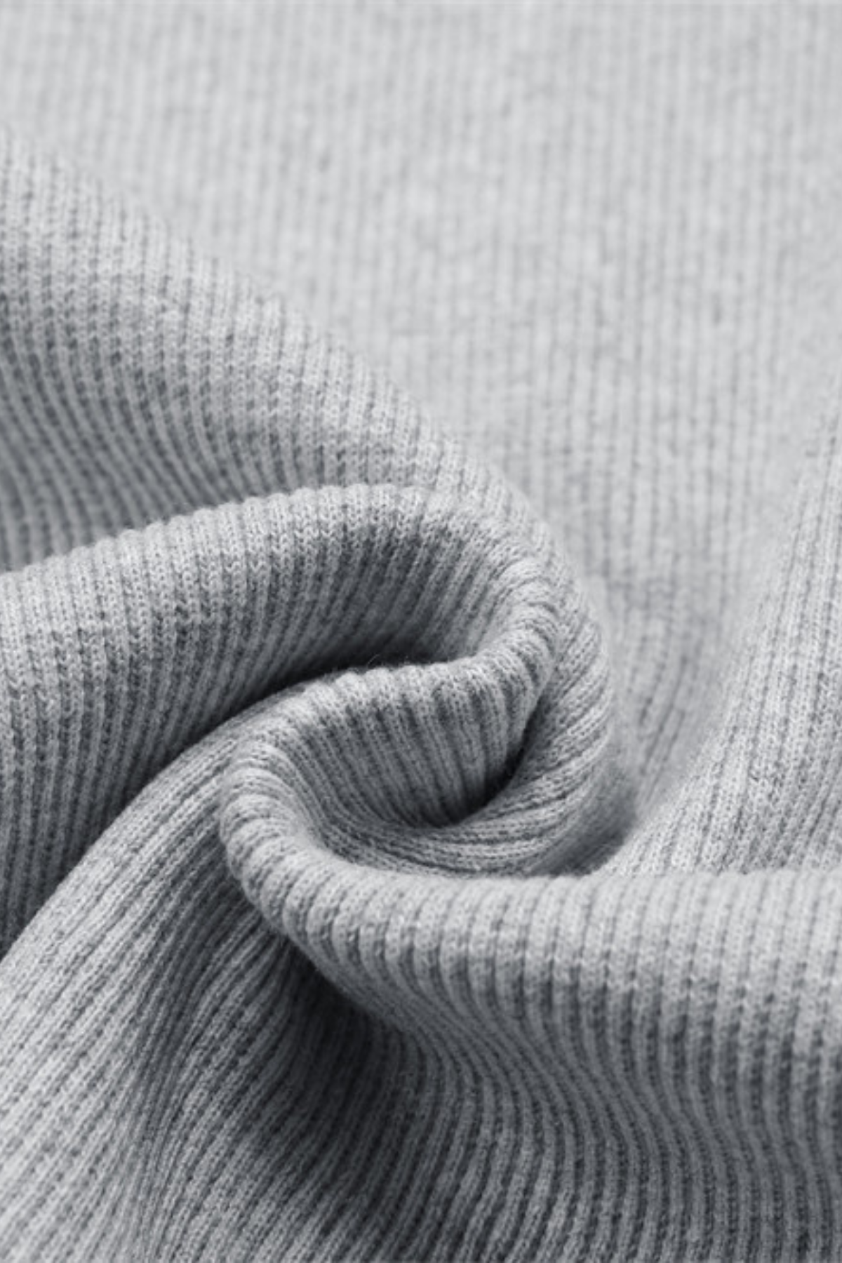 Pale Frame Embroidery Sleeveless Top Grey