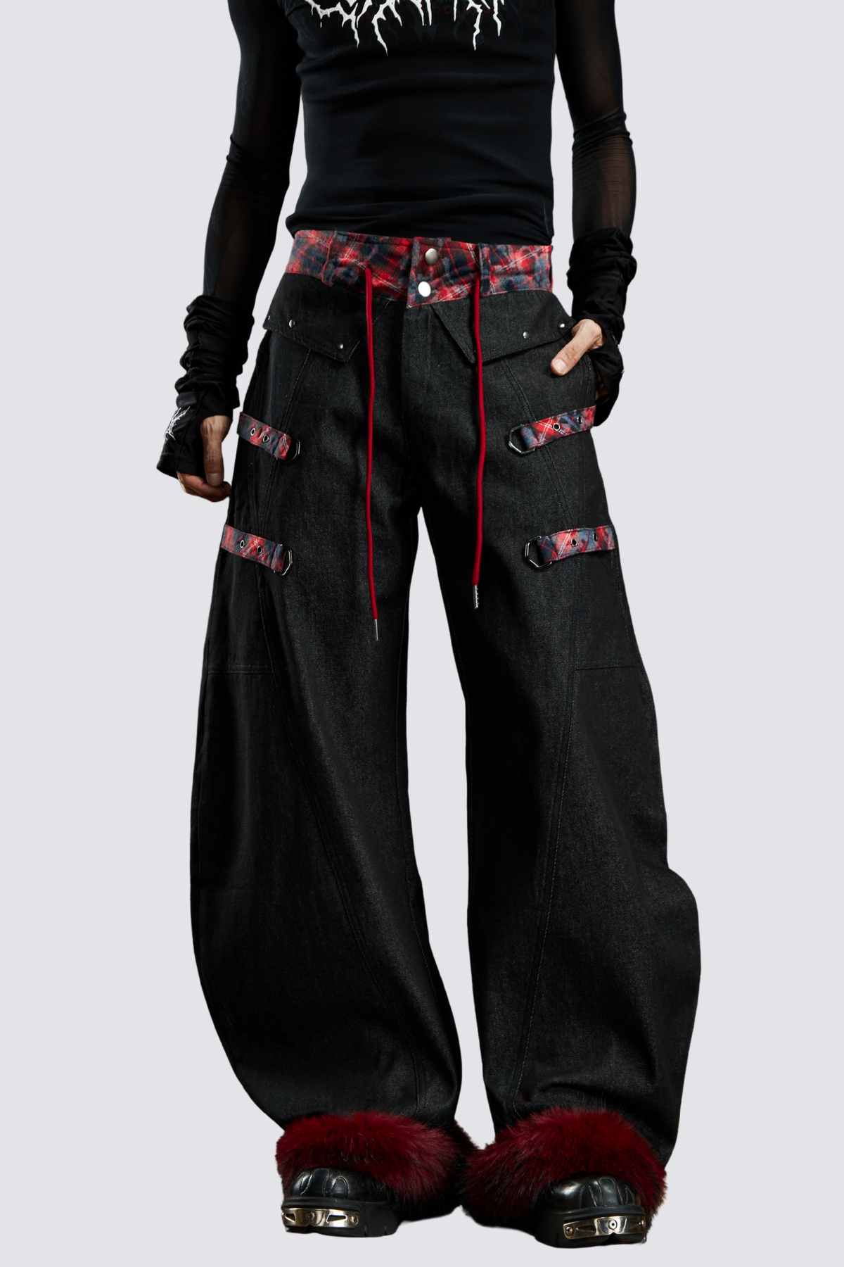 Path Fire Fur Barrel Jeans Black