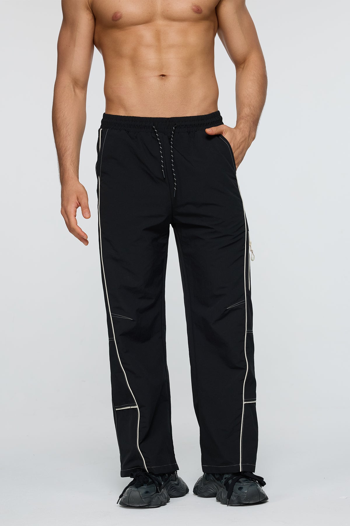 Pleated Leg Straight Pants