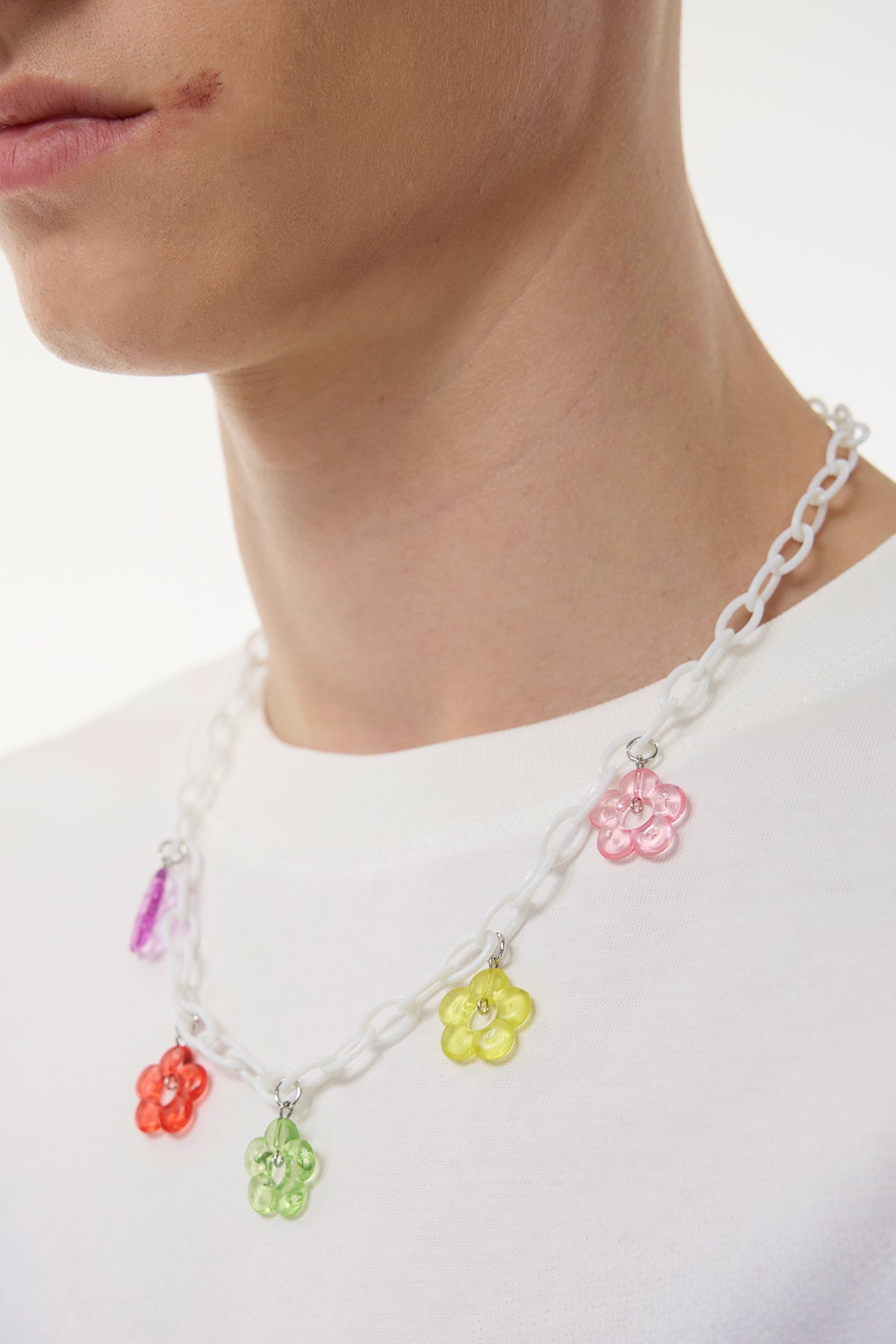 Pop Acrylic Flower Necklace