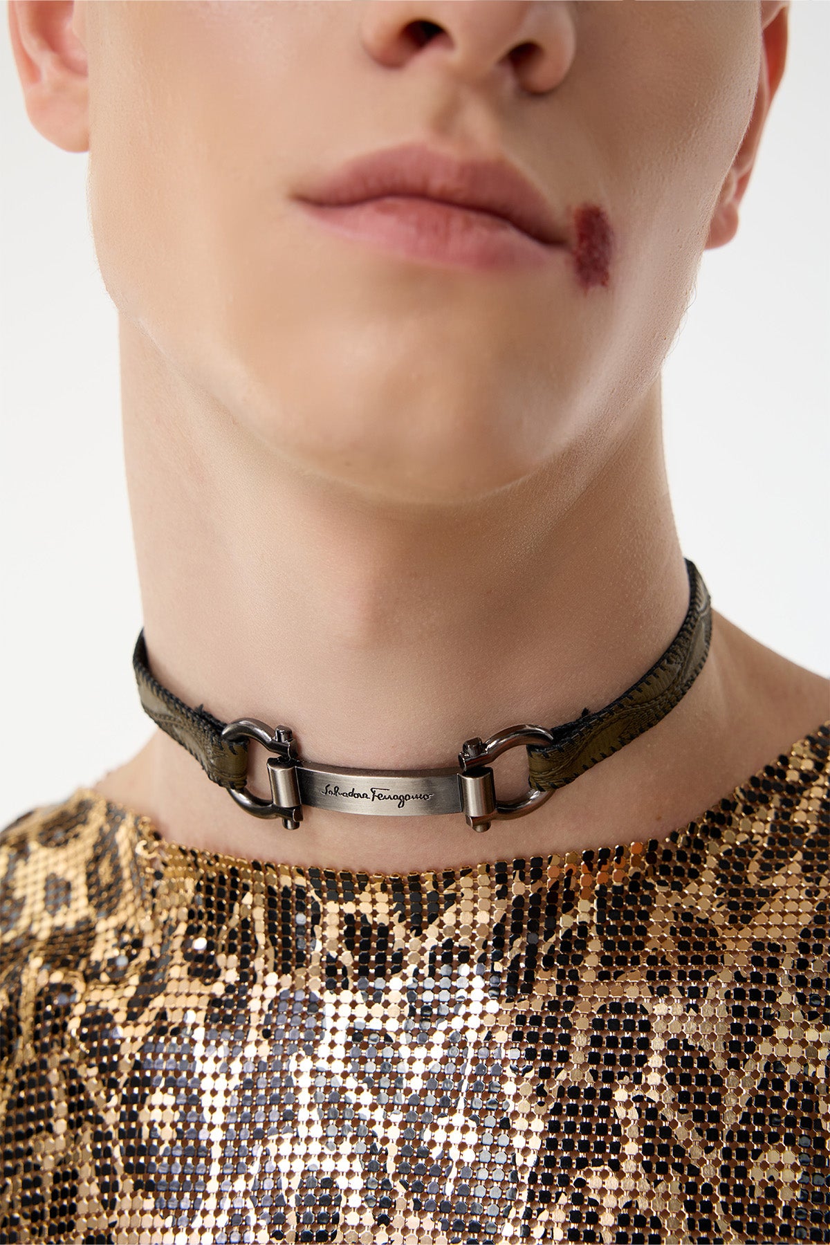 Power Tie Choker