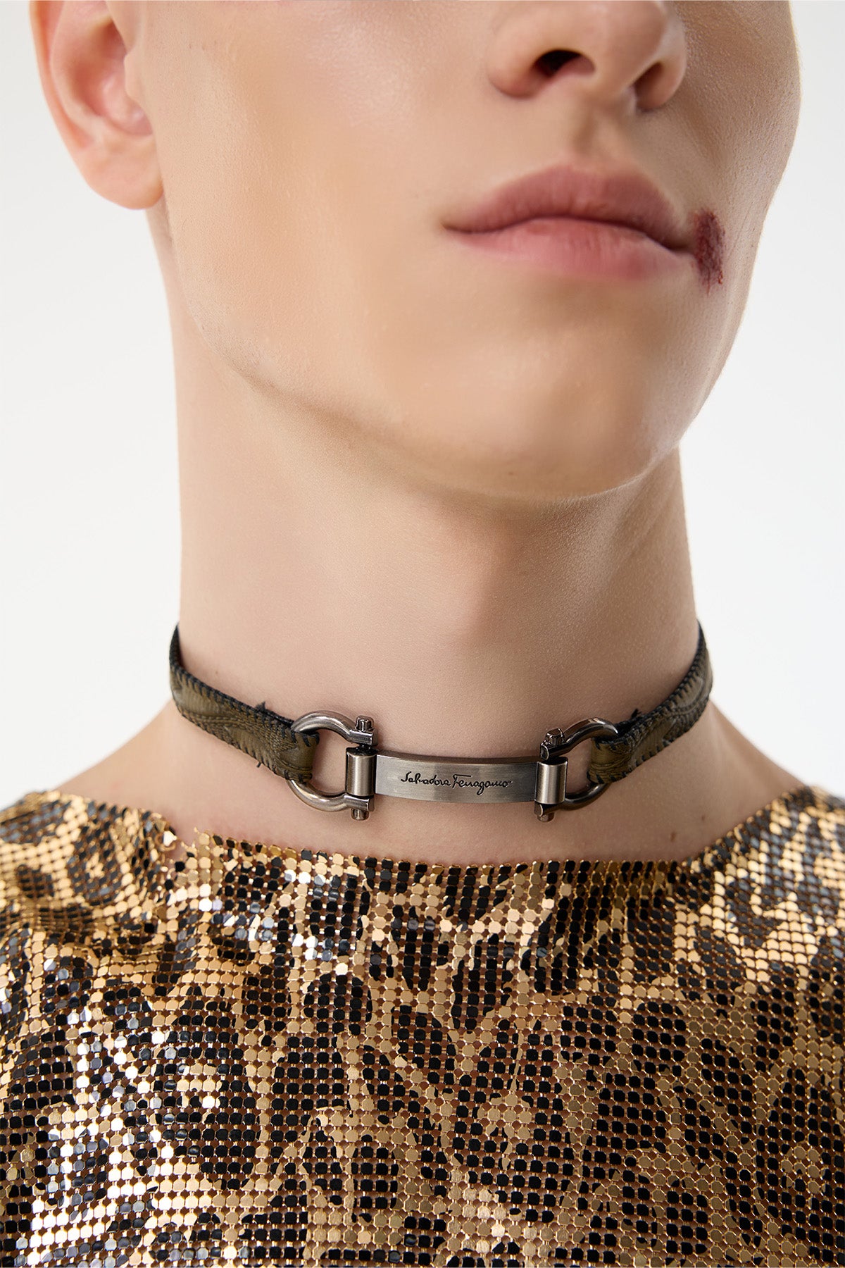 Power Tie Choker