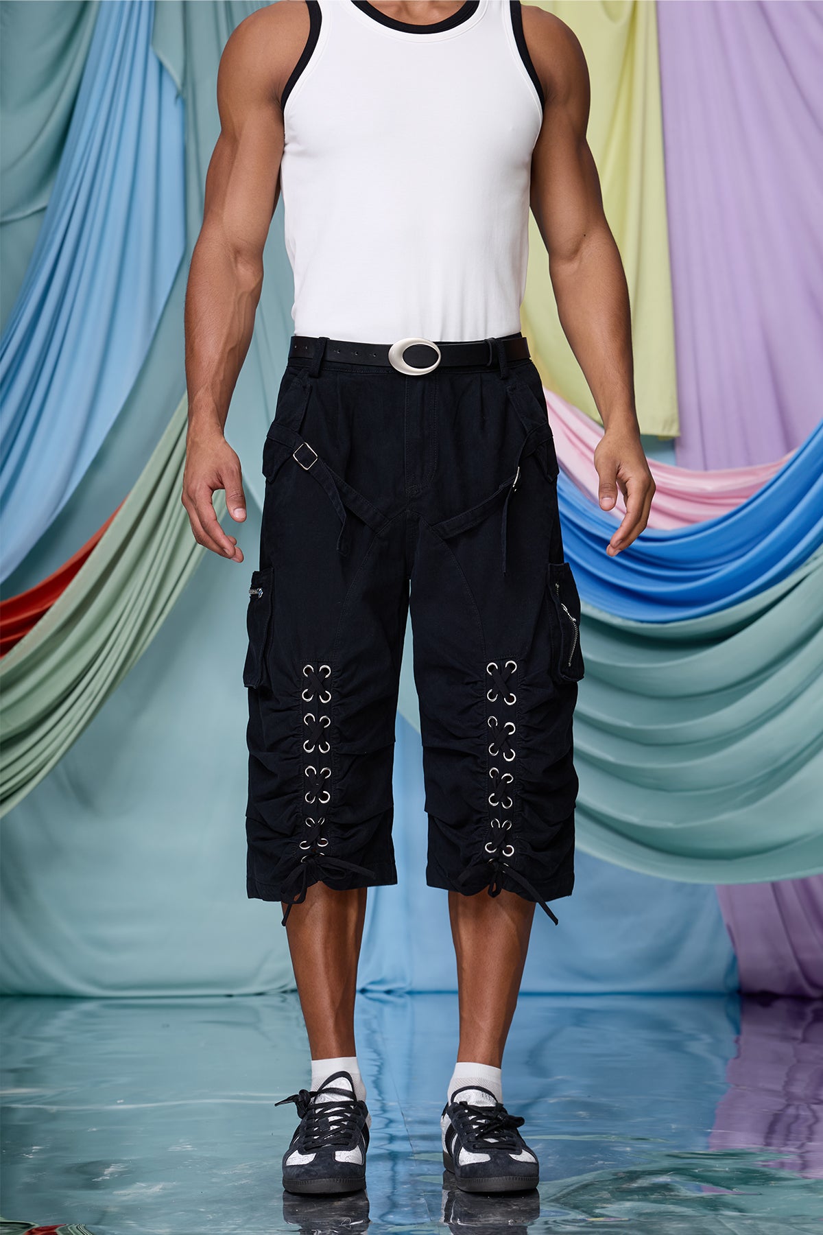 Raw Flare Lace Up Capri Pants Black