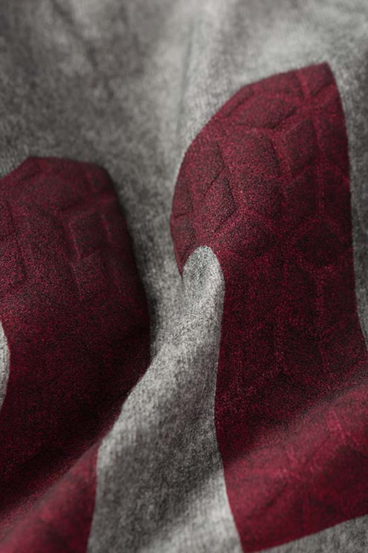 Raw Shape Print Top Grey