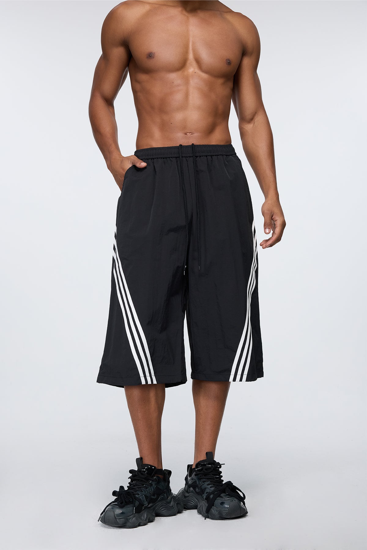 Rigid Boxer Stripe Capri Pants