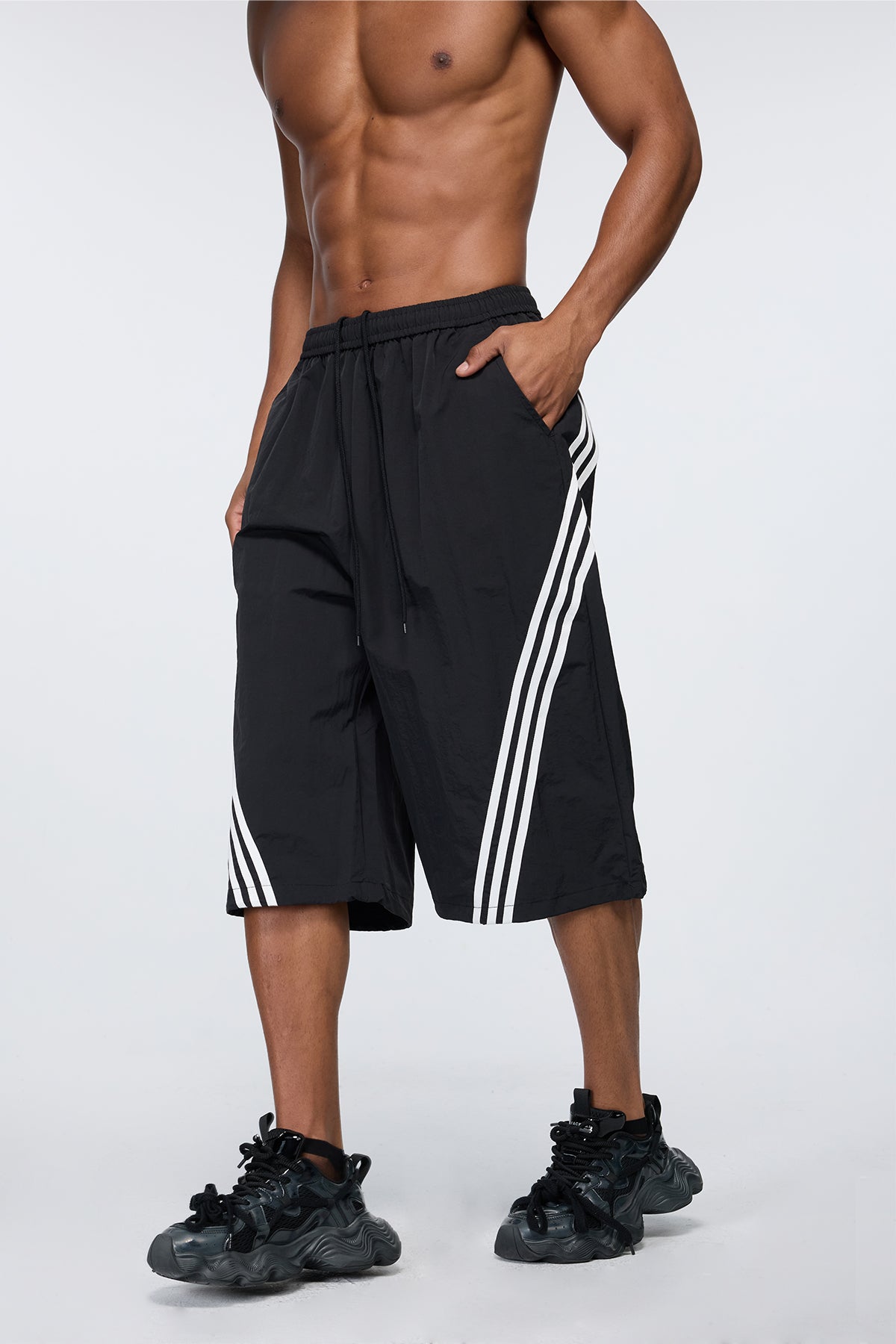 Rigid Boxer Stripe Capri Pants