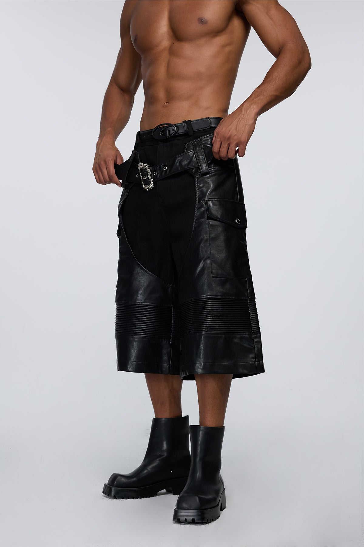 Ripstop Boxer Leather Capri Pants