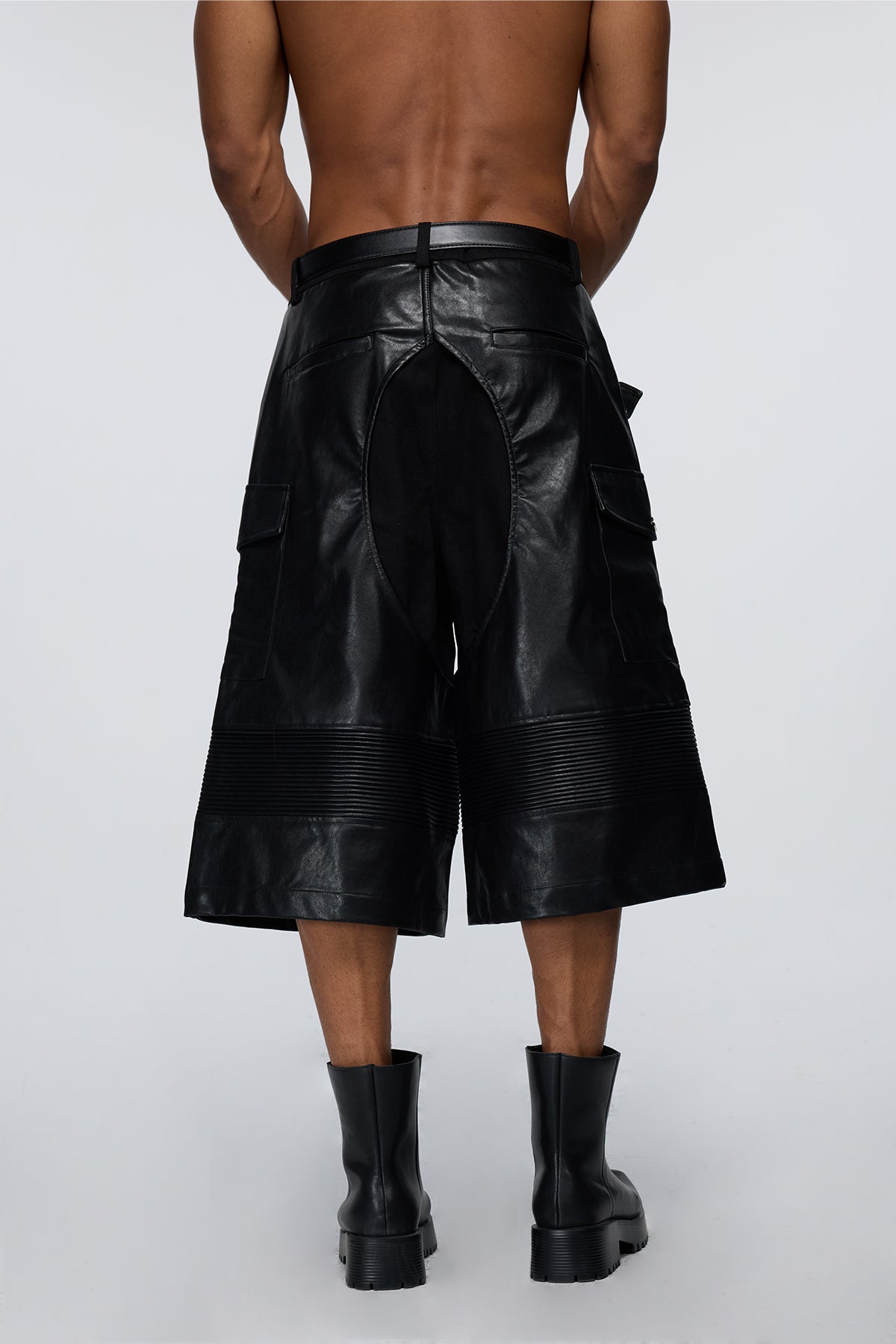 Ripstop Boxer Leather Capri Pants