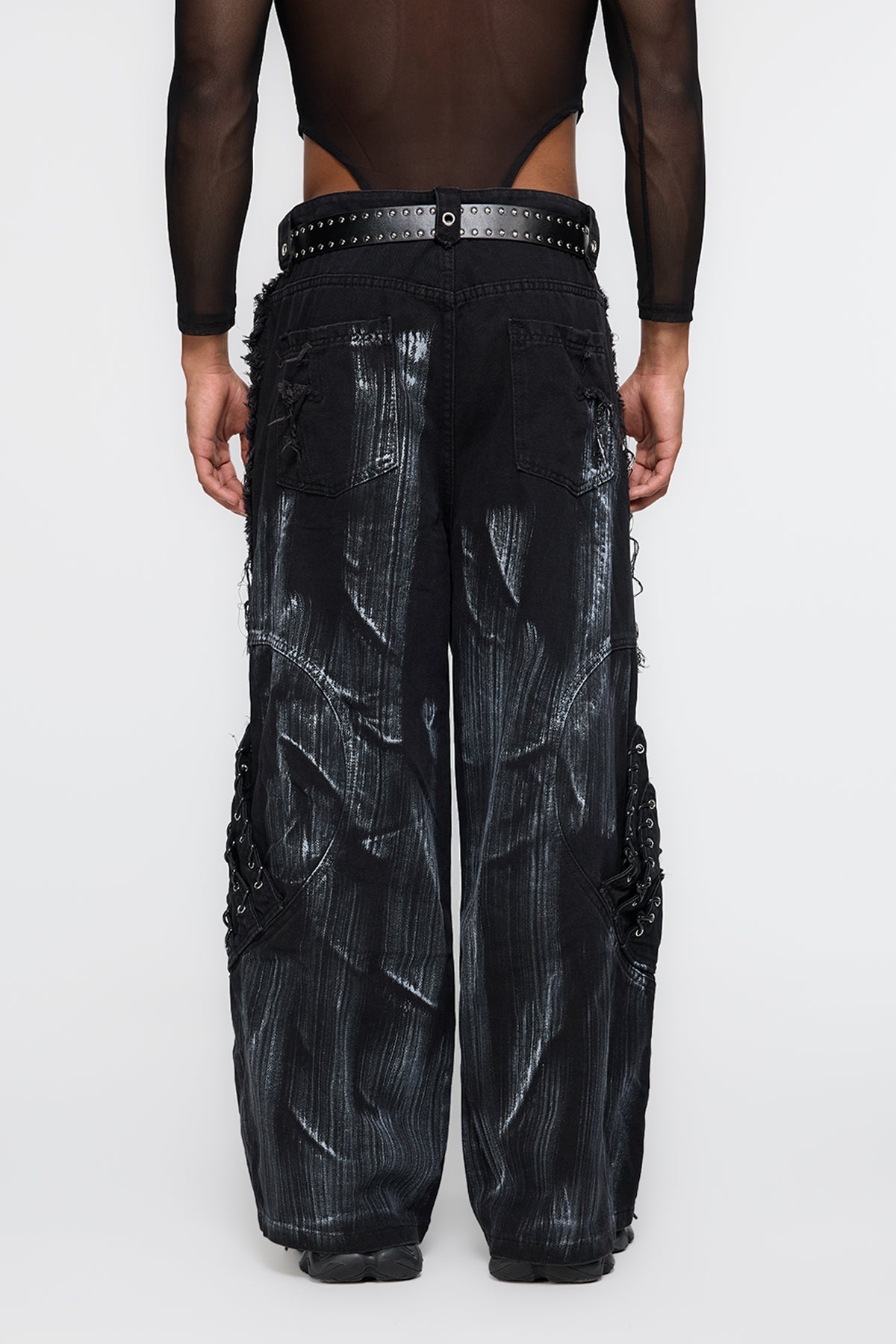 Rugged Line Deconstructed Barrel Jeans