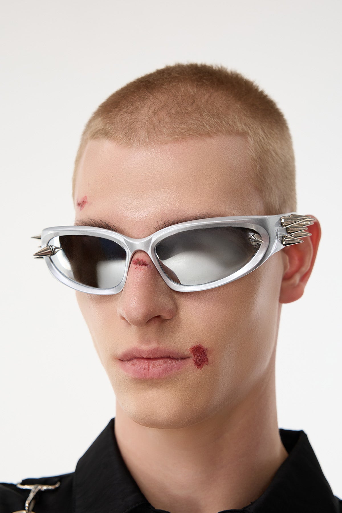 Sharp Beam Rivet Sunglasses