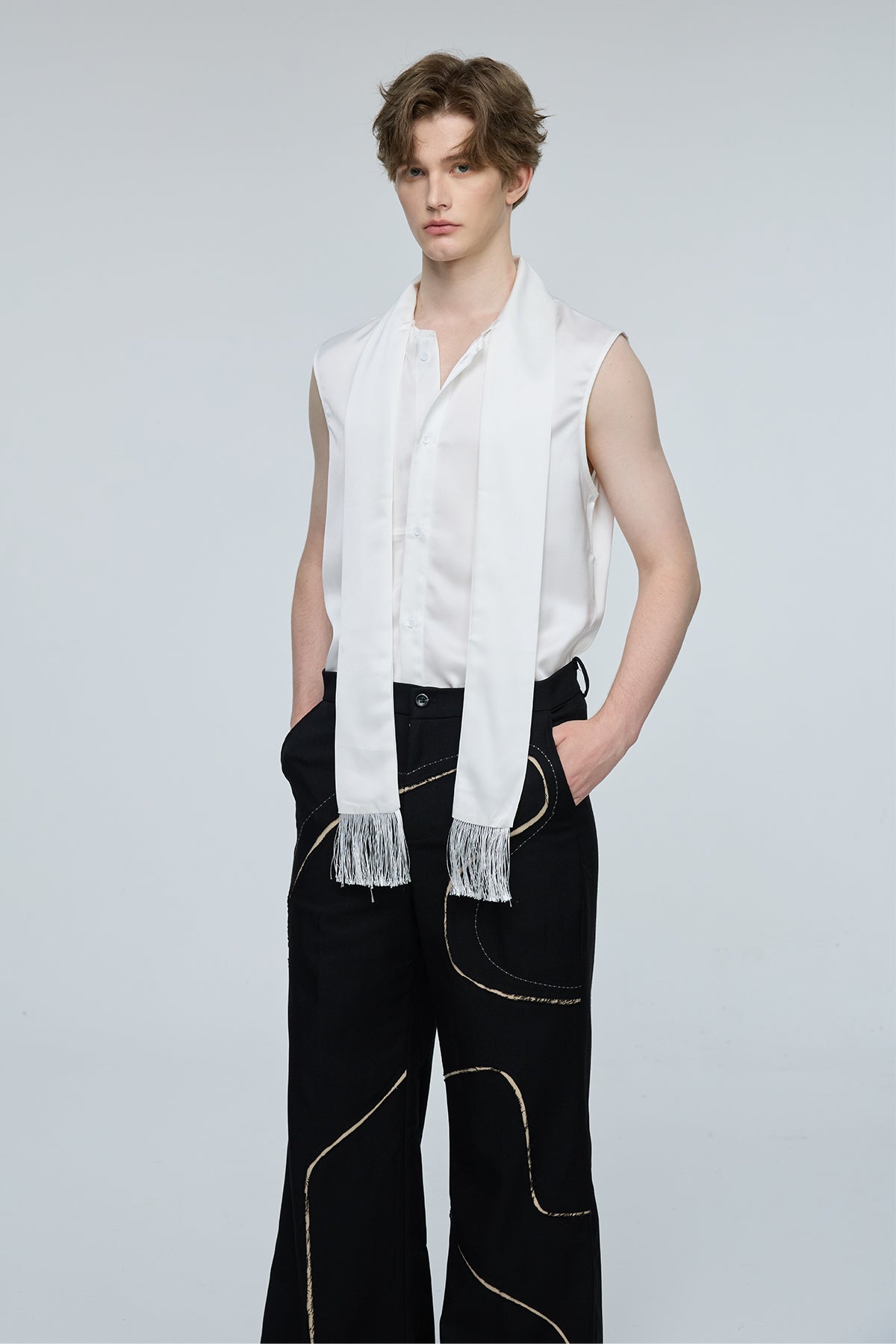 Side Descent Satin Fringe Sleeveless Shirt