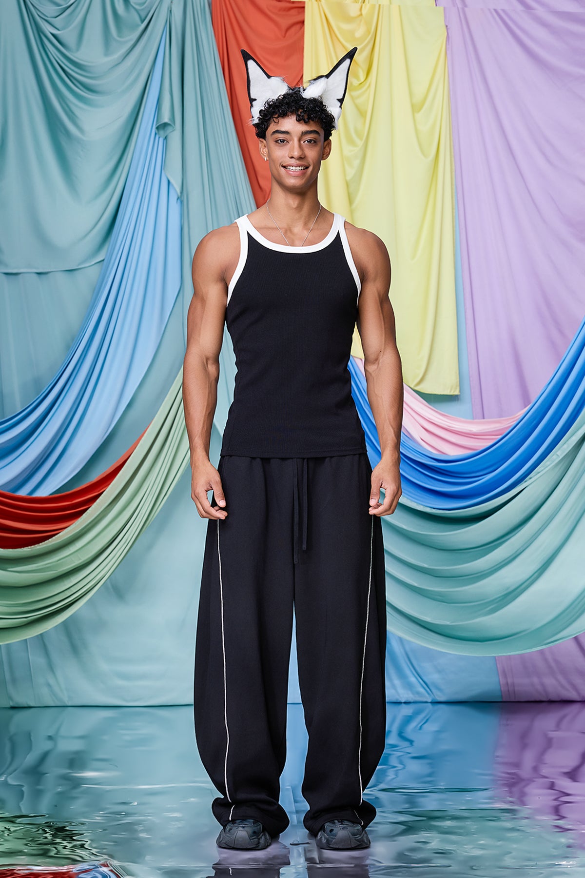Silent Depth Tank Top Black