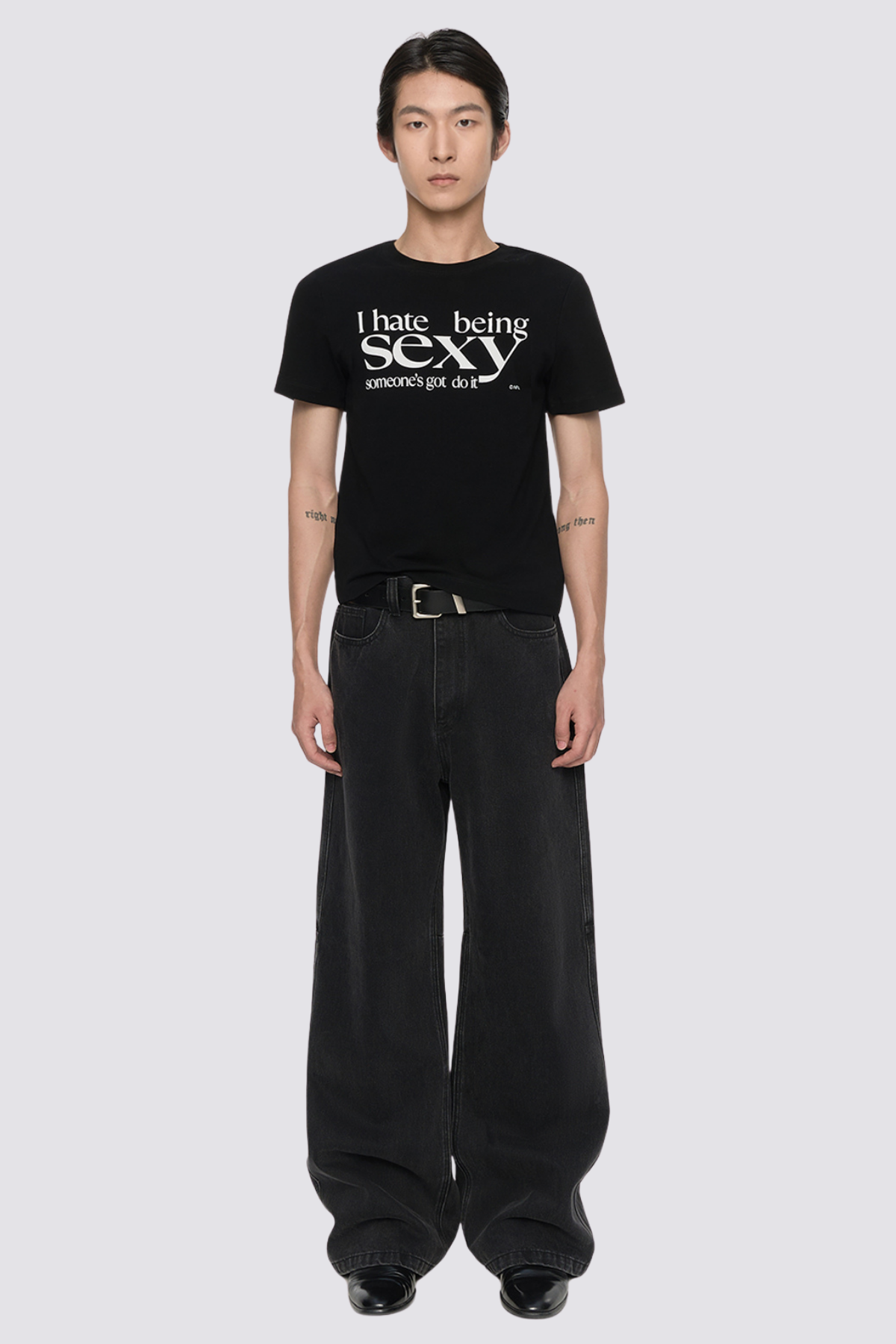 Simple Hue Letter Print Top Black